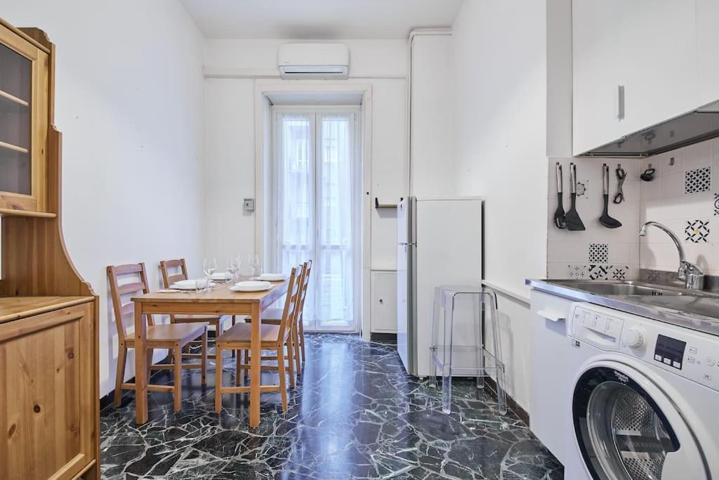 Moscova - Brera Casa Centralissima Con Wi-fi Milão