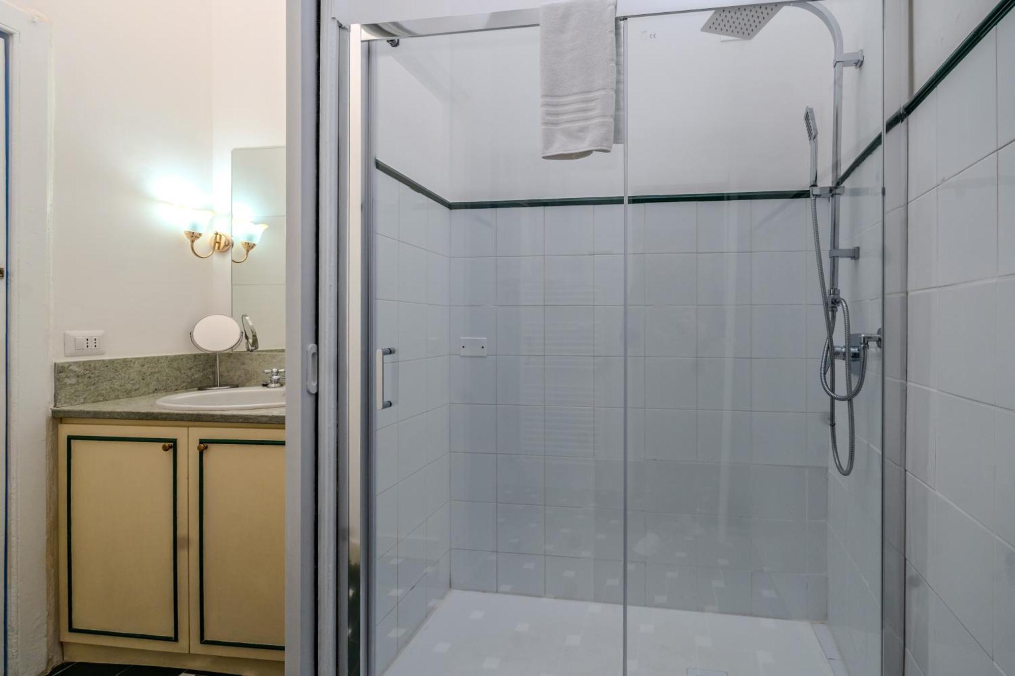 Nerino House, Elegante E Tranquillo A 5 Minuti Dal Duomo *