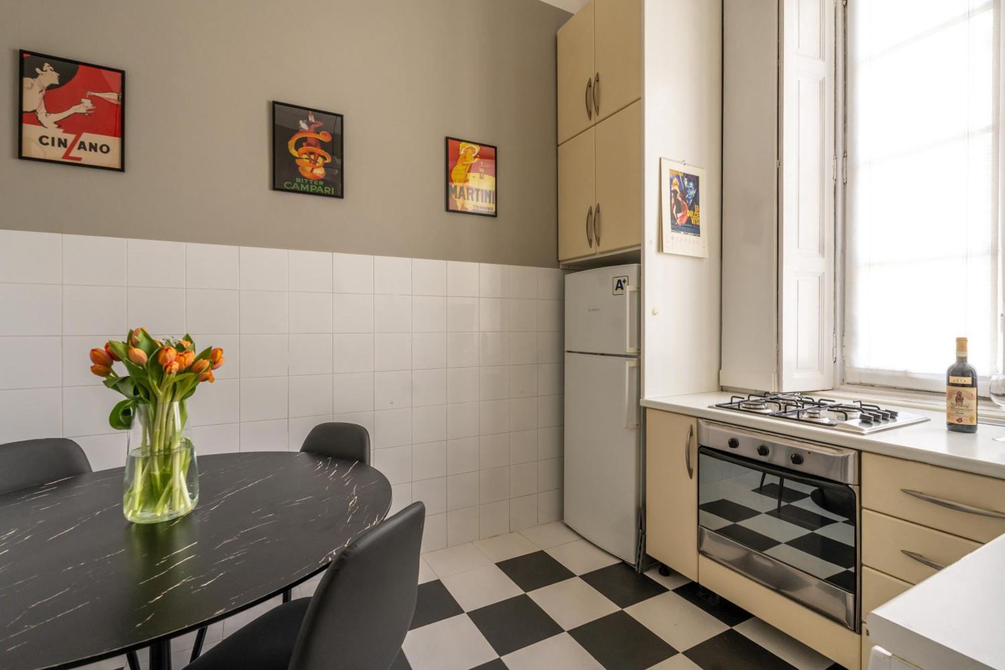 Nerino House, Elegante E Tranquillo A 5 Minuti Dal Duomo * Milan