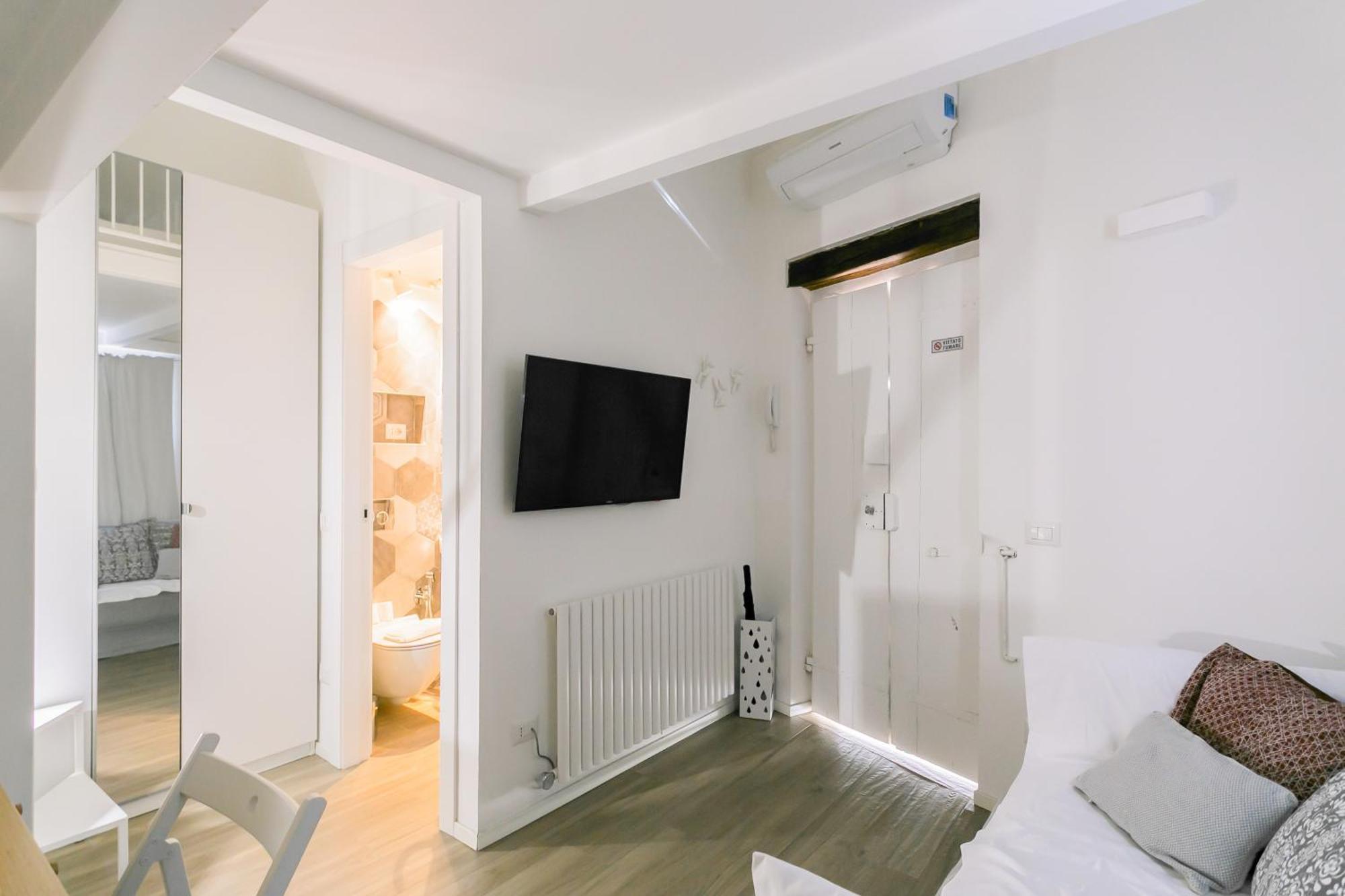 Apartment Vigevano 41 Milan