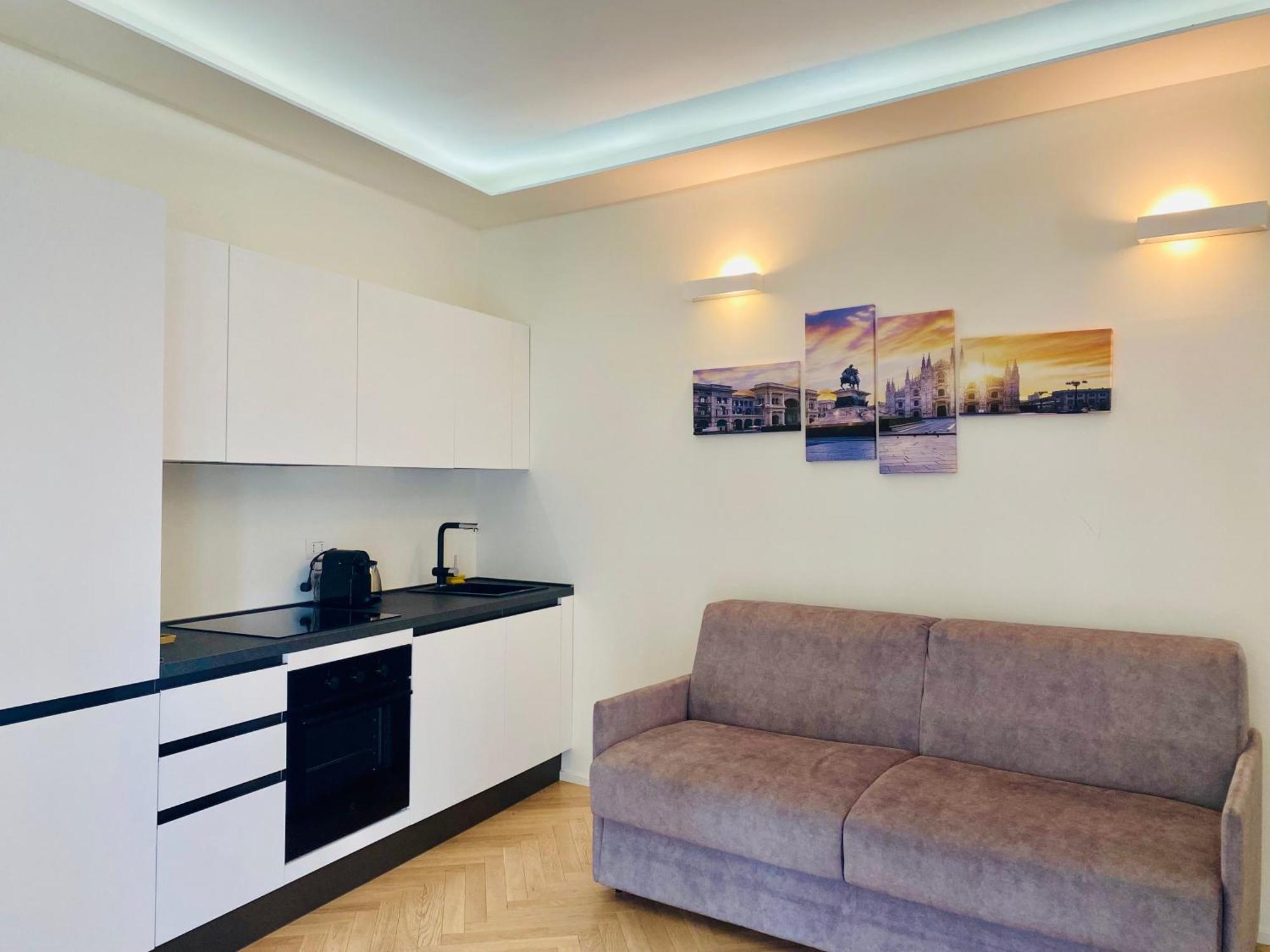 Apartment Sky View -porta Nuova- 2 Con Balcone