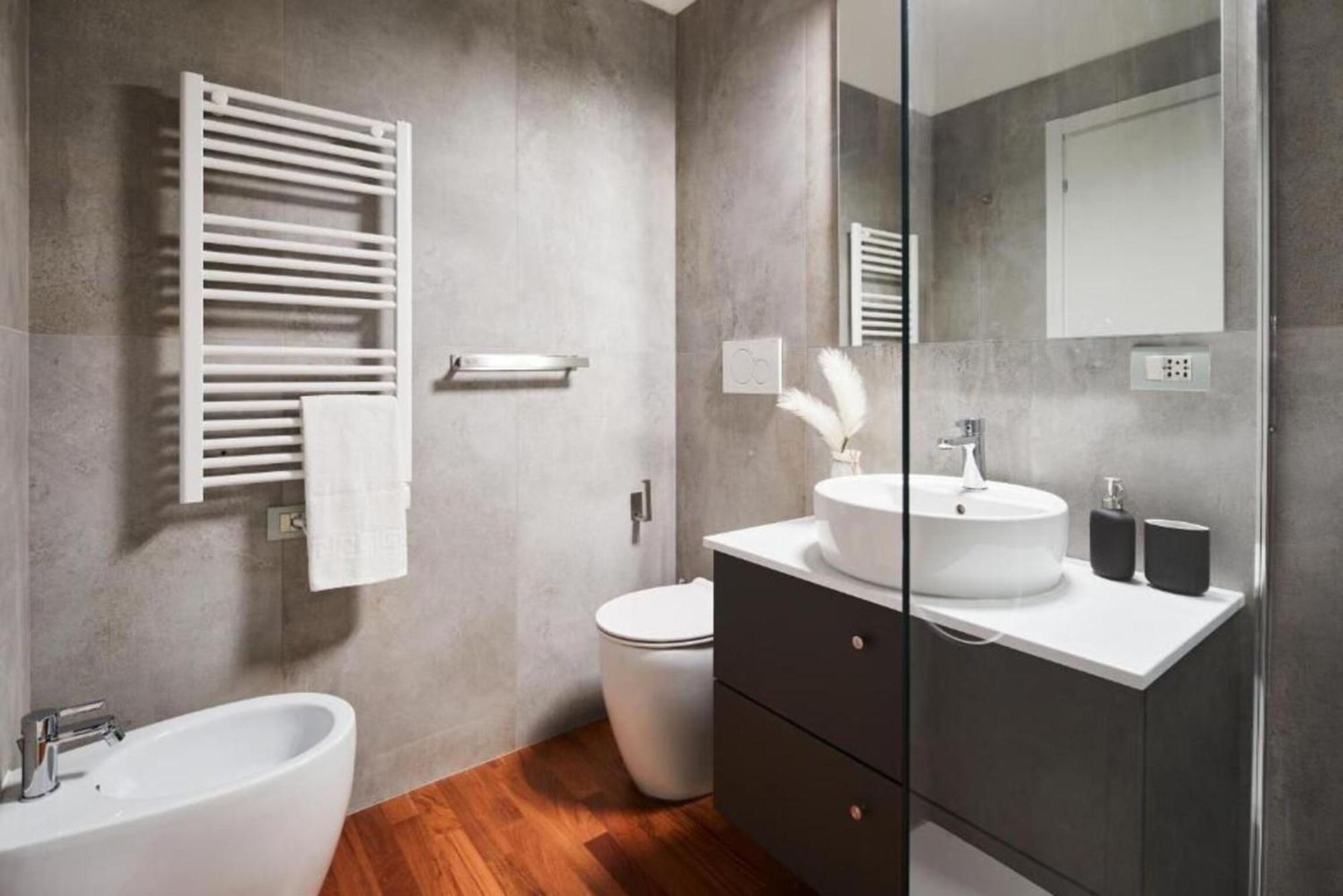 Apartment Luxury Fieramilano-duomo Wifi&netflix Milan