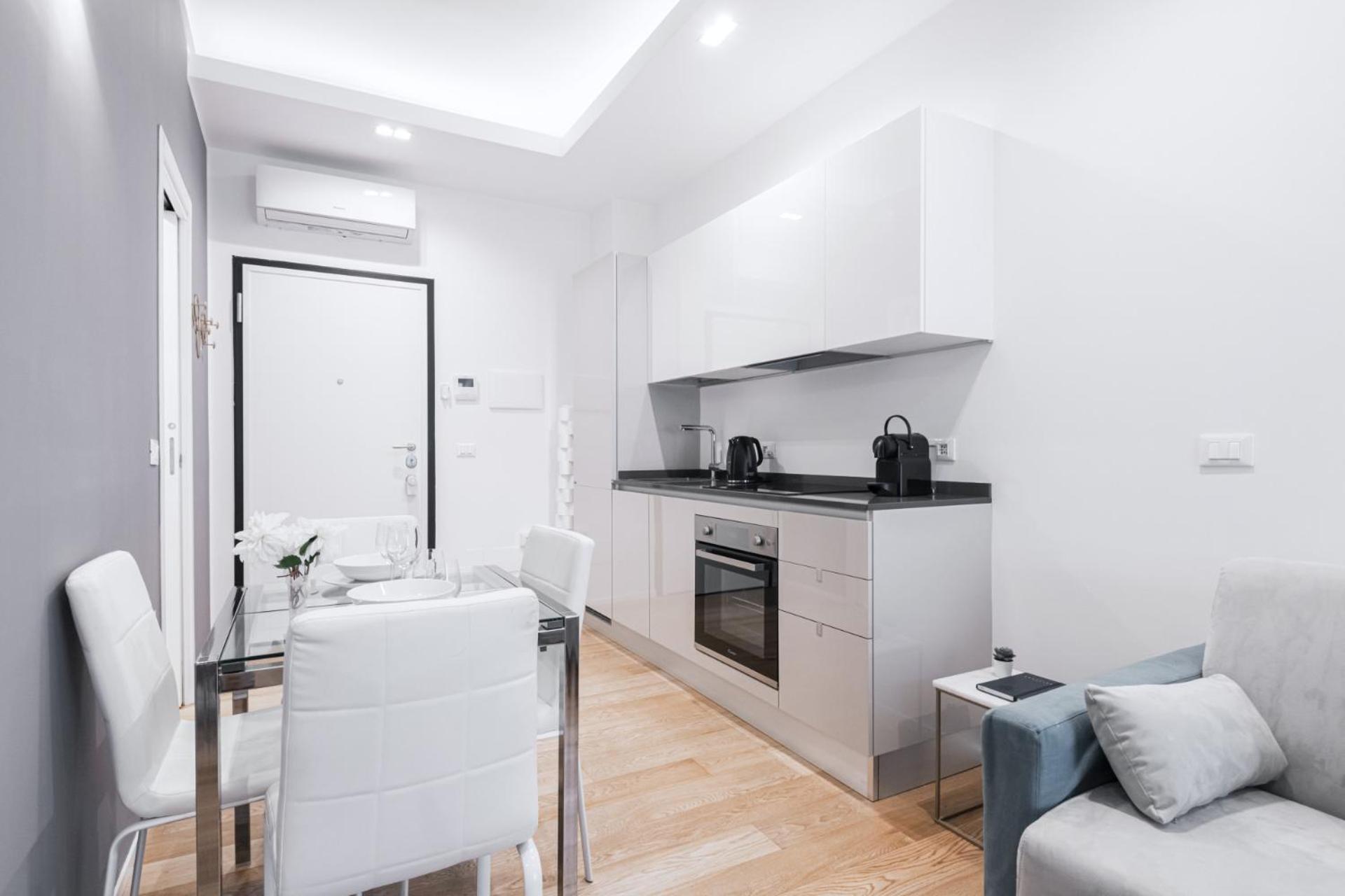 Easylife - Bellissimo Vicino Al Duomo Apartment Milan