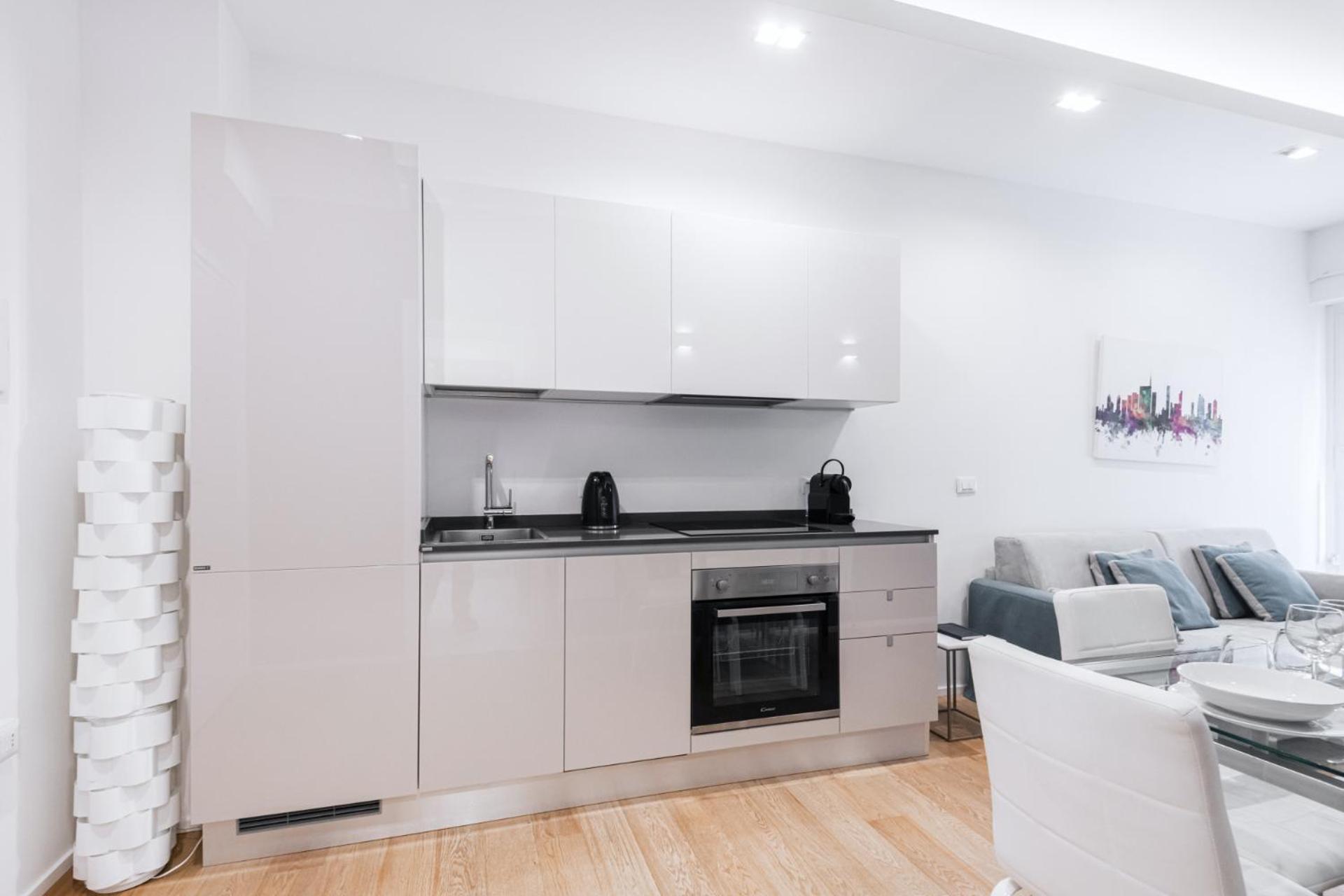 Apartment Easylife - Bellissimo Vicino Al Duomo Milan