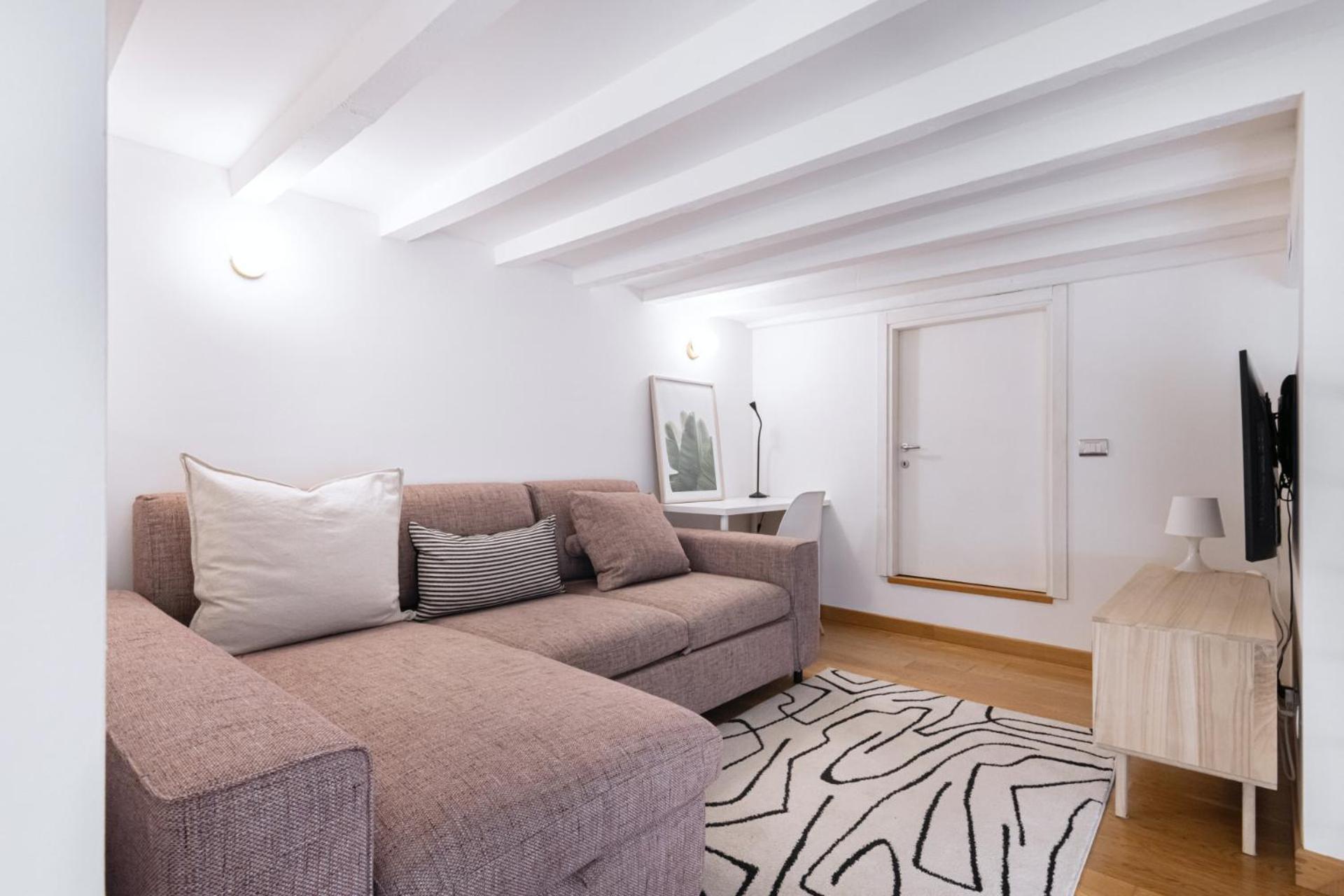 Easylife - Eleganza E Comfort In Loreto Milão