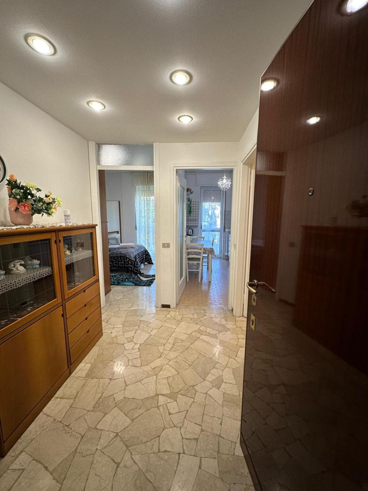Sara Luxury * Milão