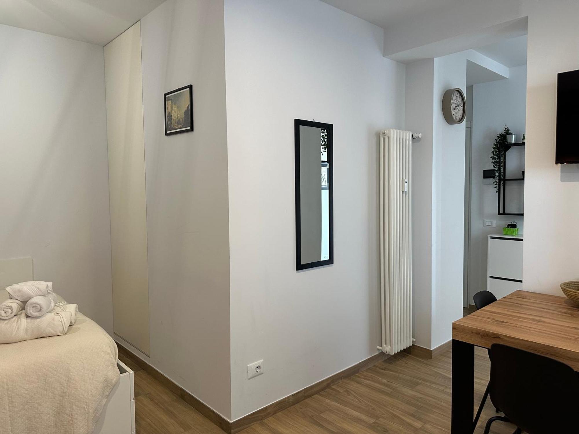 Repetti Design - 10 Min To Centre & Airport Milão