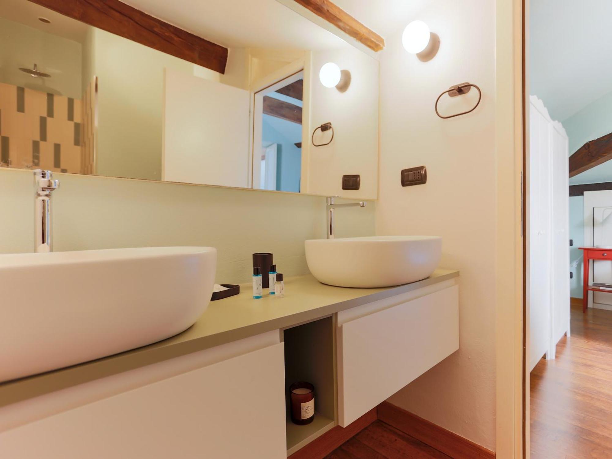 The Rent - Flat In Brera District *