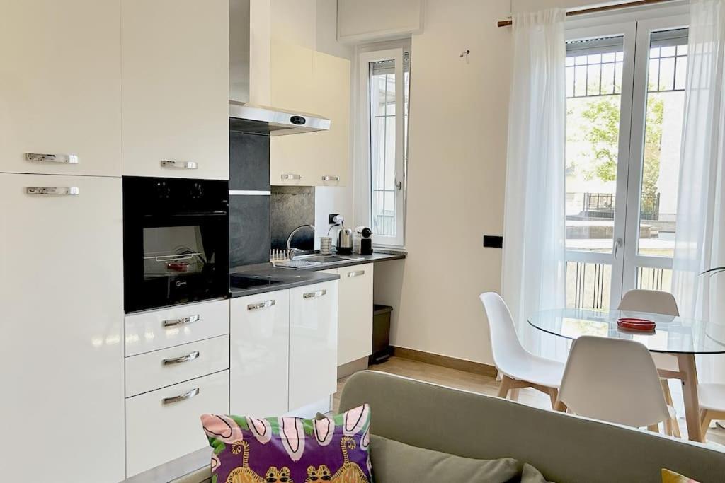 Sunnyflat Near Navigli E Bocconi Apartment Milan