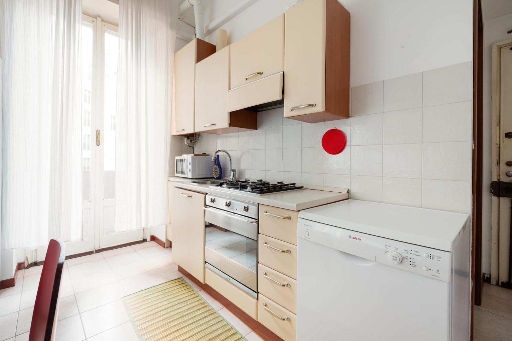 Cosy With Balcony Apartment *