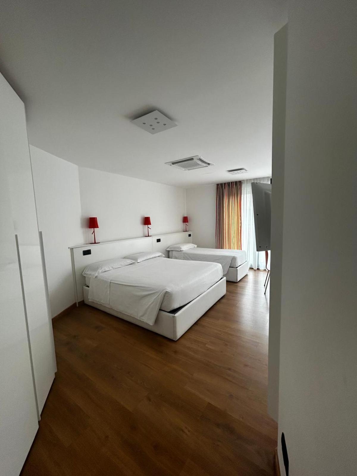 Bb Isola Milan
