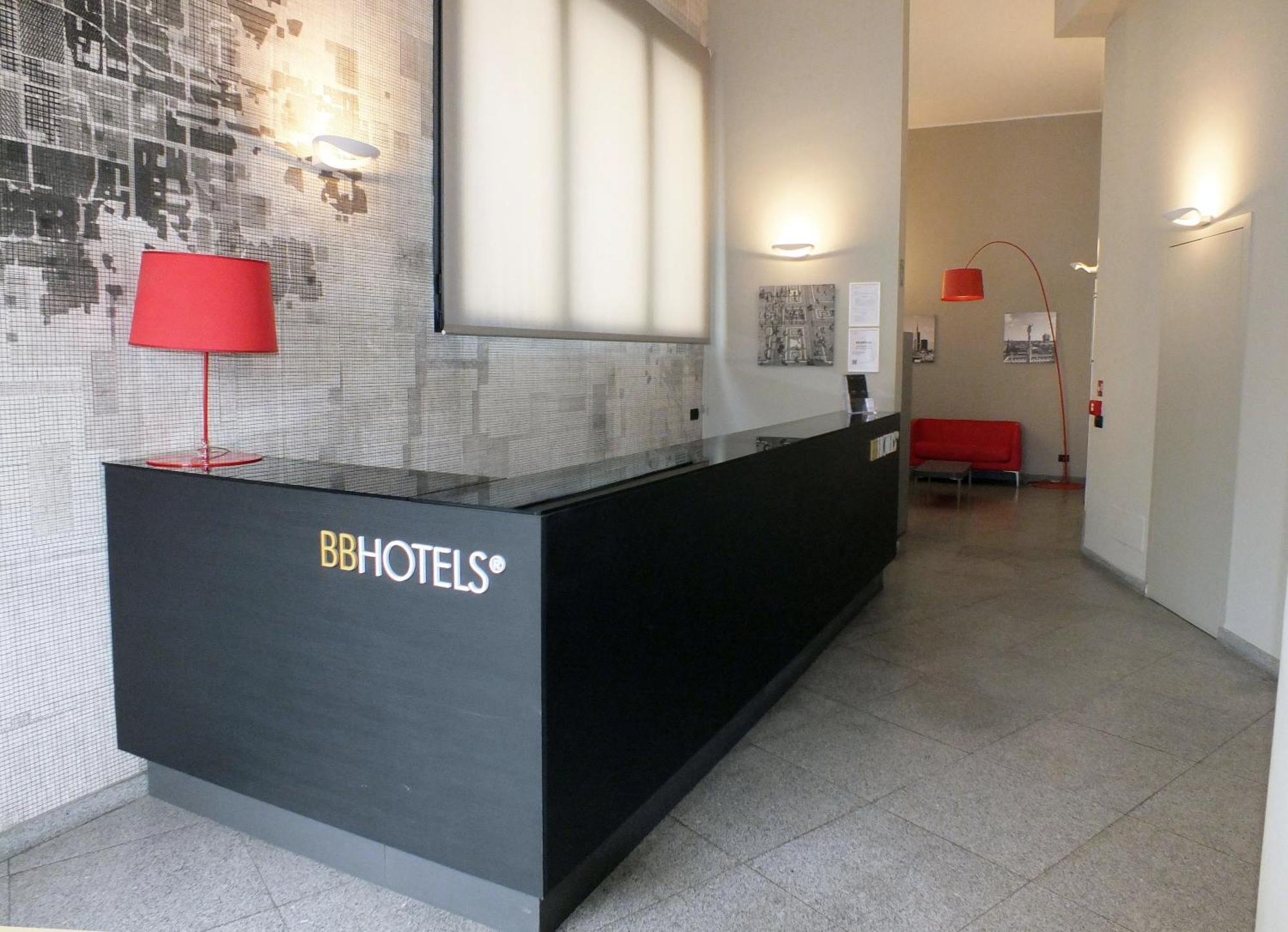 Bb Isola Aparthotel