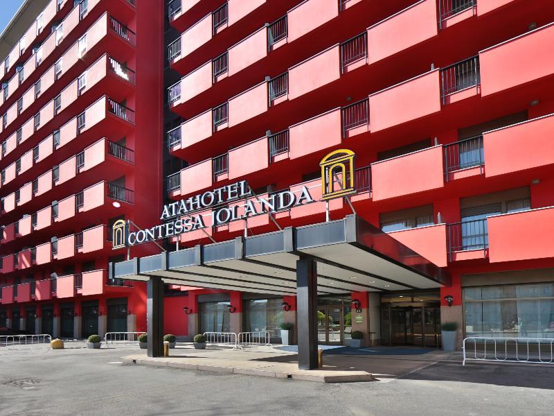 Aparthotel & Contessa Jolanda Milão