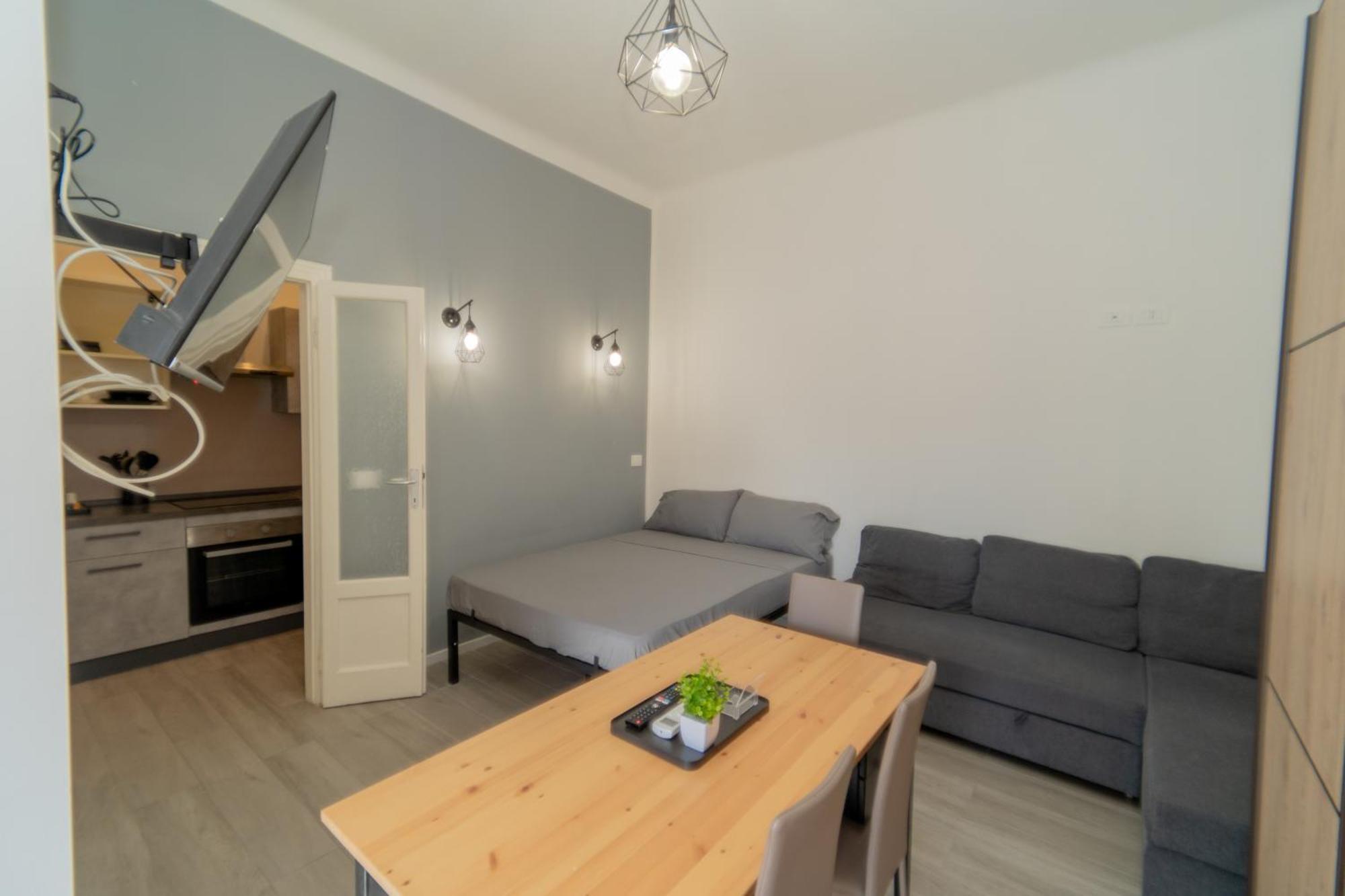 Near Metro-m5 Apartment Milan