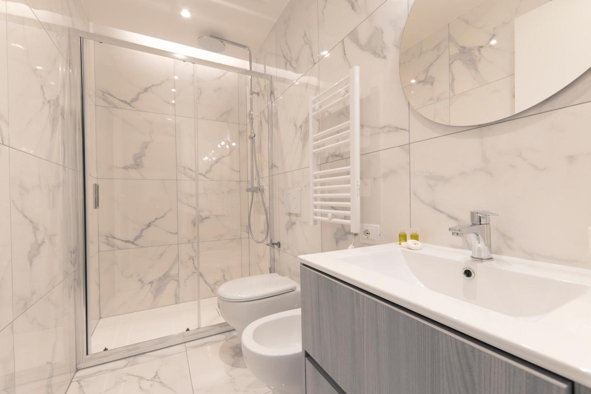 Appartamento Modern & Stylish Near Isola & Station *