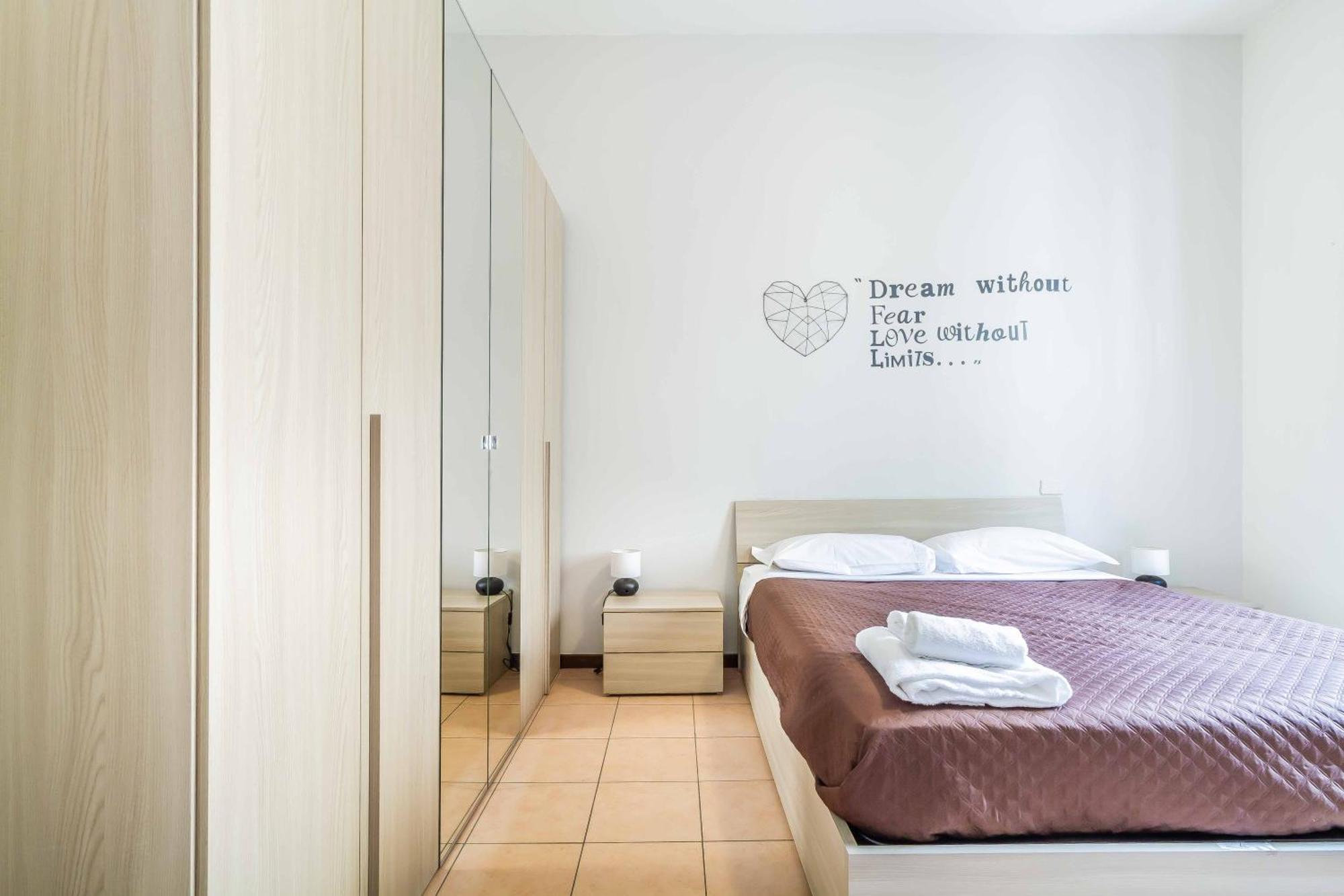 Domusmi San Gregorio 10 Milan