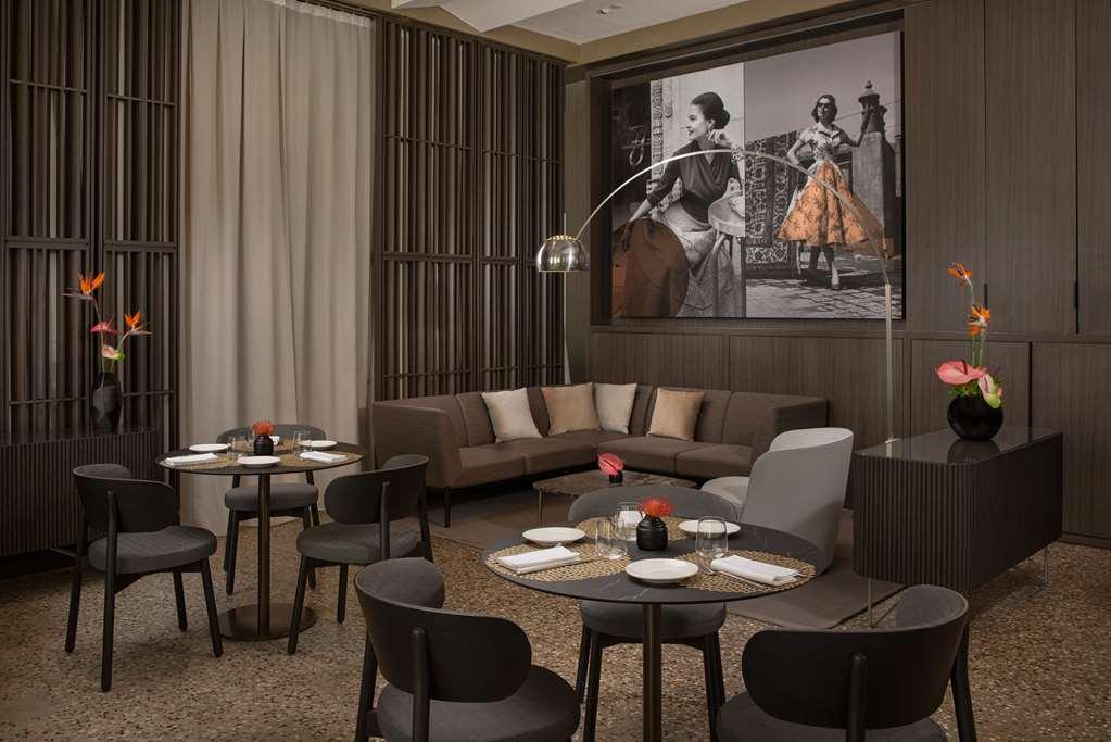 Nh Collection Life Hotel