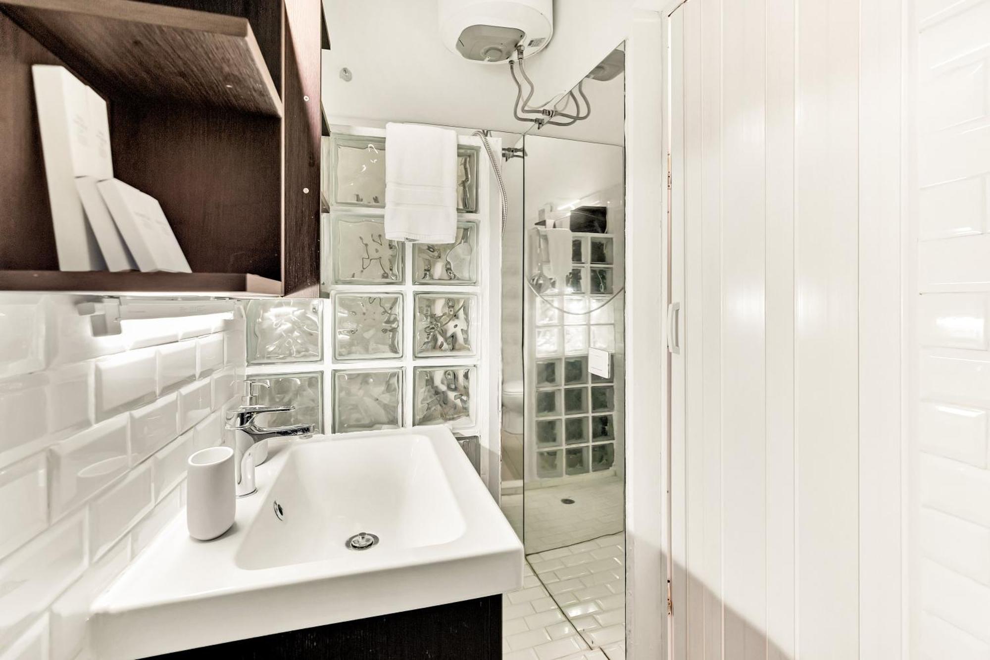 Apartment Duomo - Bright Gateway Downtown Milan