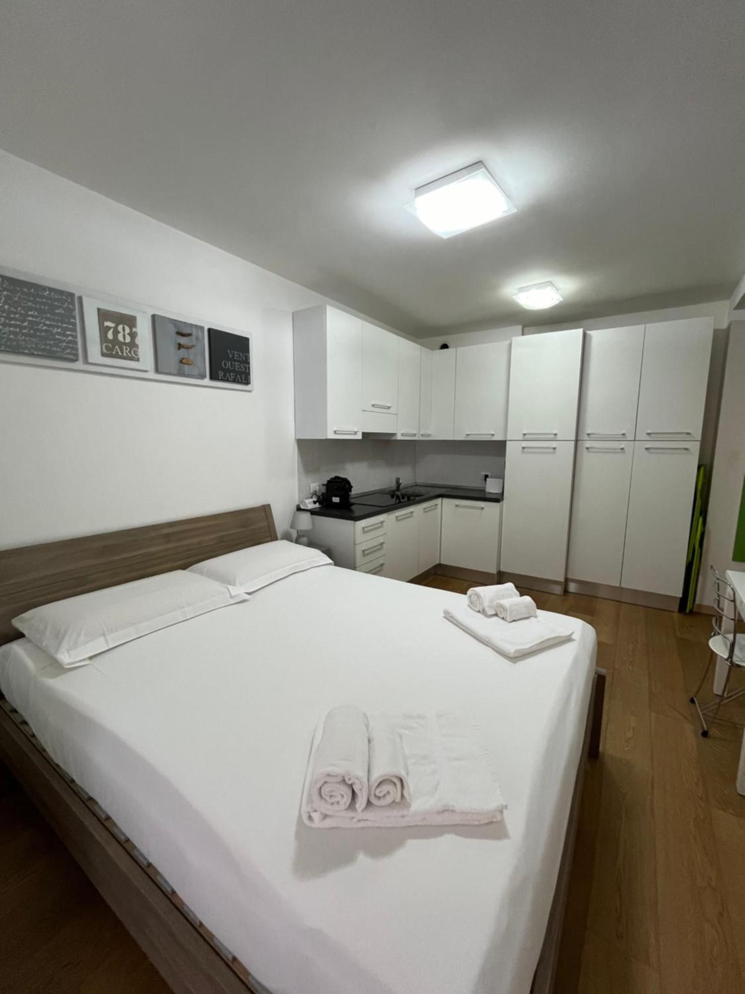 Nest For Two Three Min From Duomo Apartment Milan