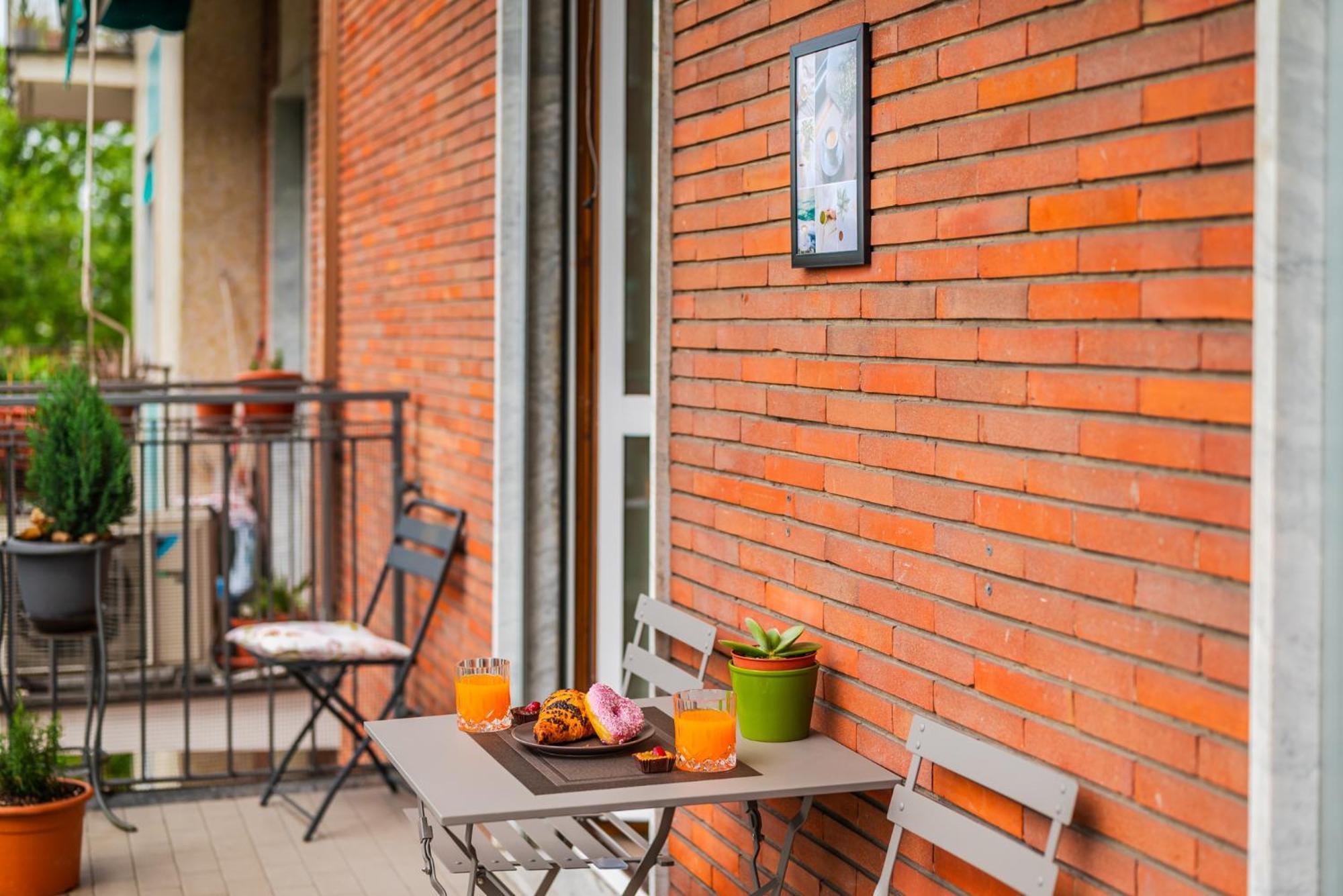 The Circle - Ampio Sui Navigli - Self-check In Apartamento Milão
