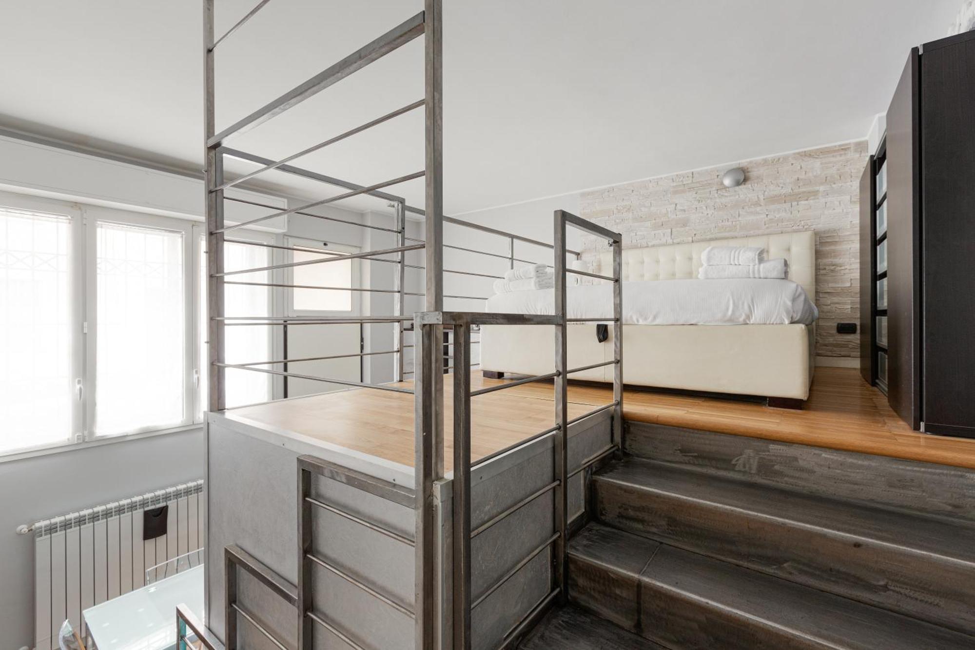 - Gorla M1 Modern Studio! * Milan