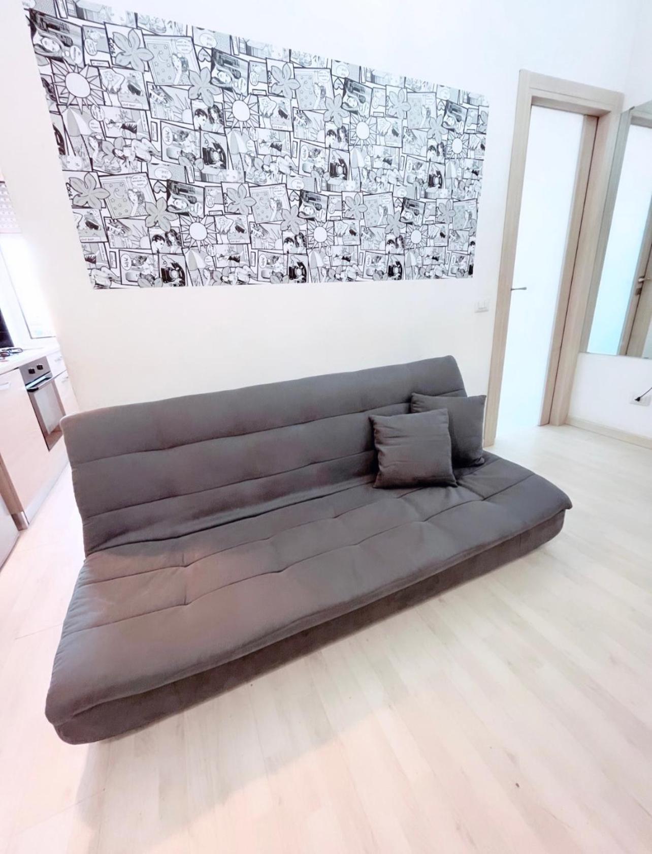 Nice With A Big Balcony Apartment *
