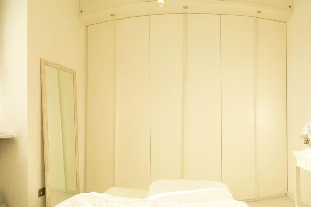 Garden View, Free Parking And Checkout In The Afternoon * Milão