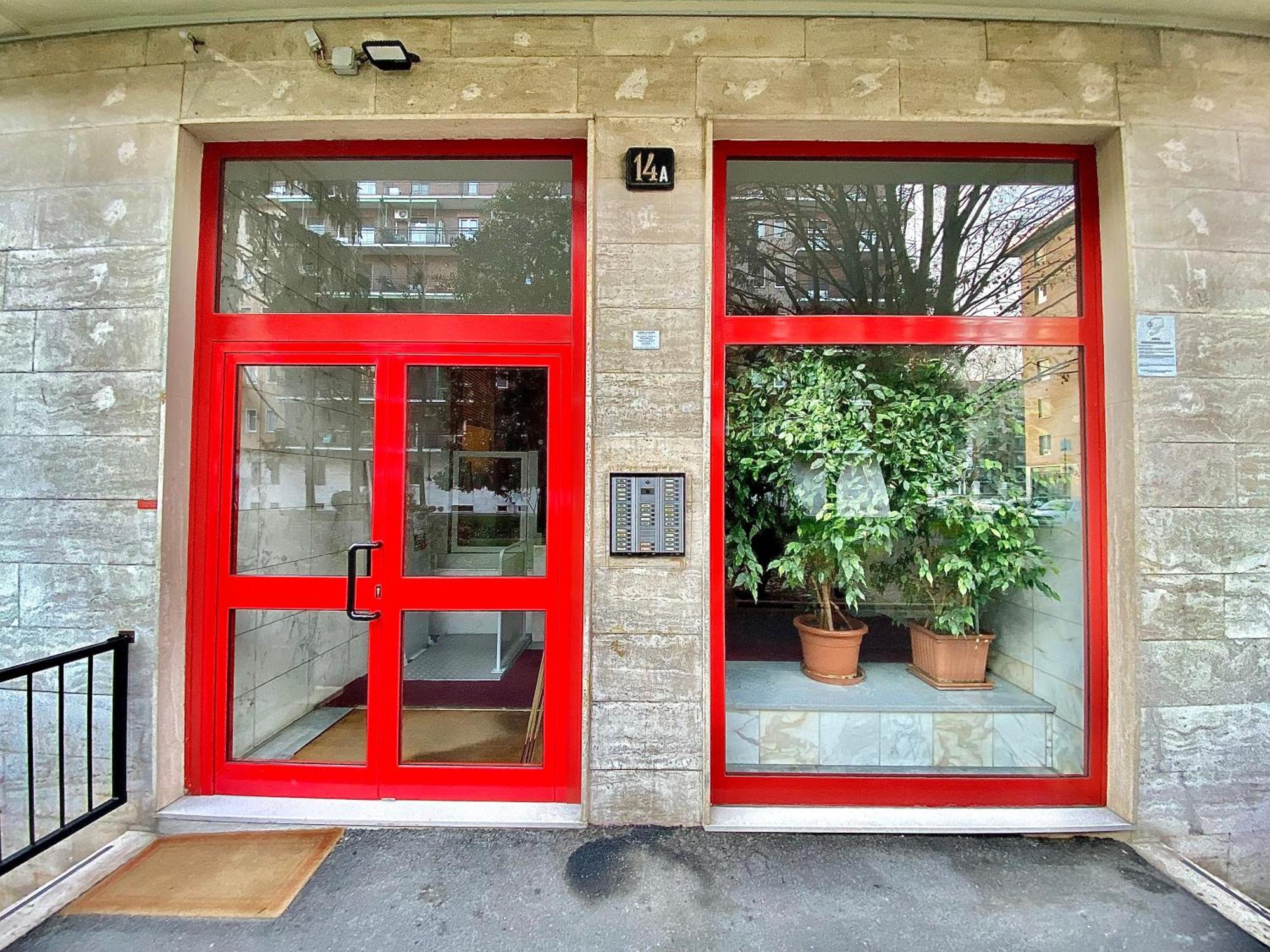 Navigli Style, Tra Metropolitana Famagosta, Comfort E Modernita