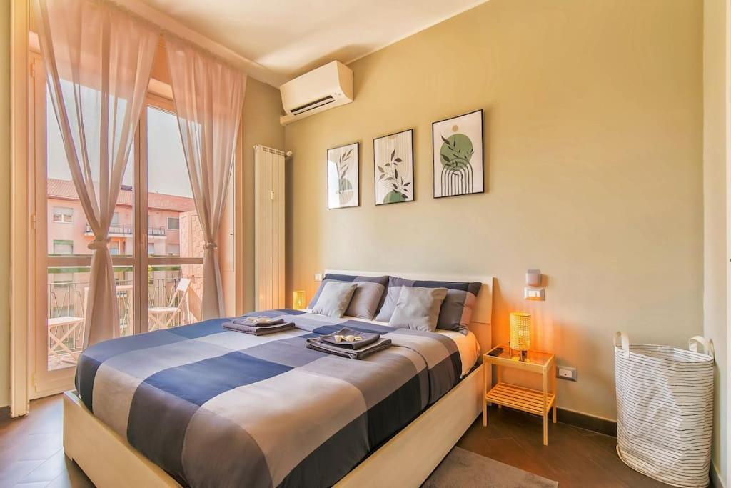 Exclusive & Strategic 2-bedroom Apartment, 50m From M4 Apartment Milan