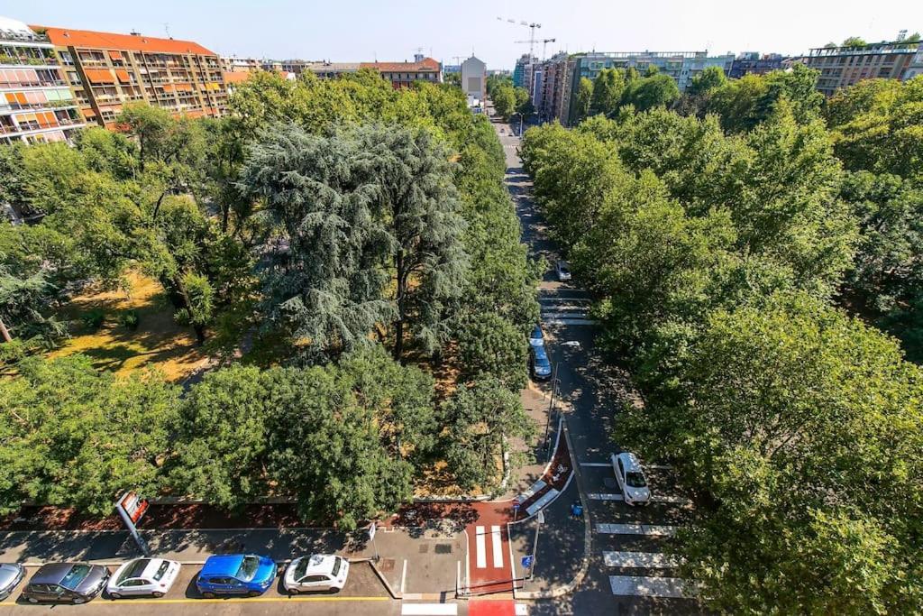 Apartment Exclusive & Strategic 2-bedroom Apartment, 50m From M4 Milan