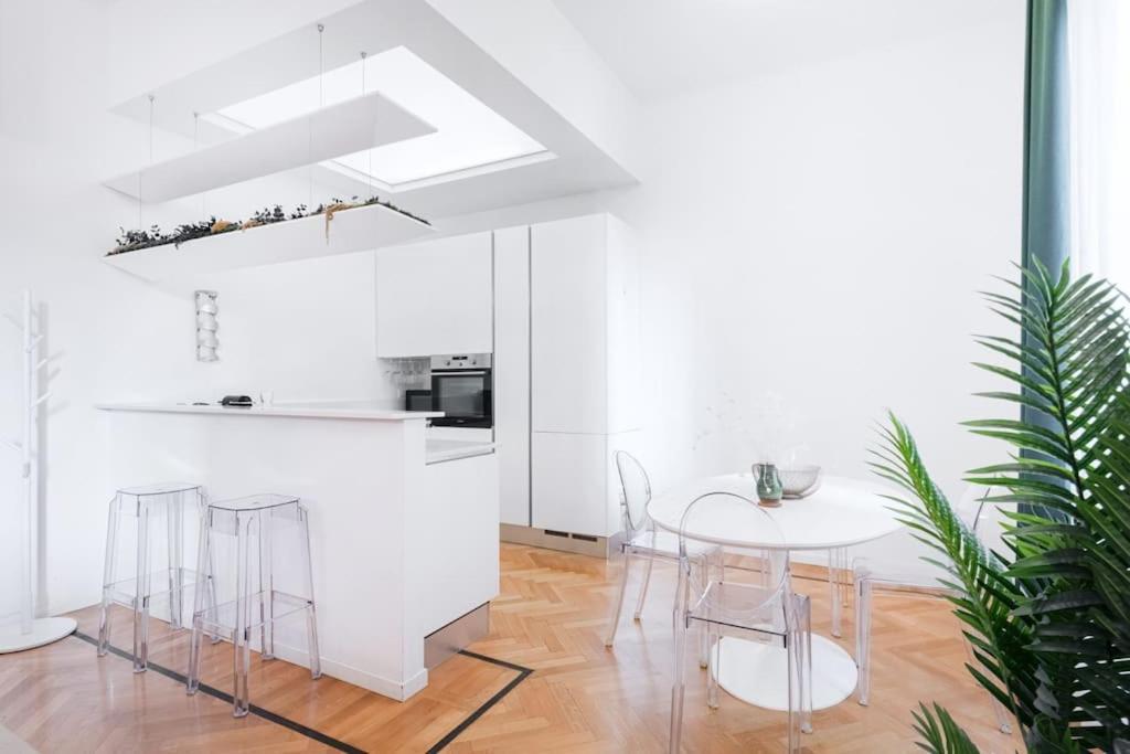 Apartment Easylife - Style And Elegance Near Porta Romana Milan