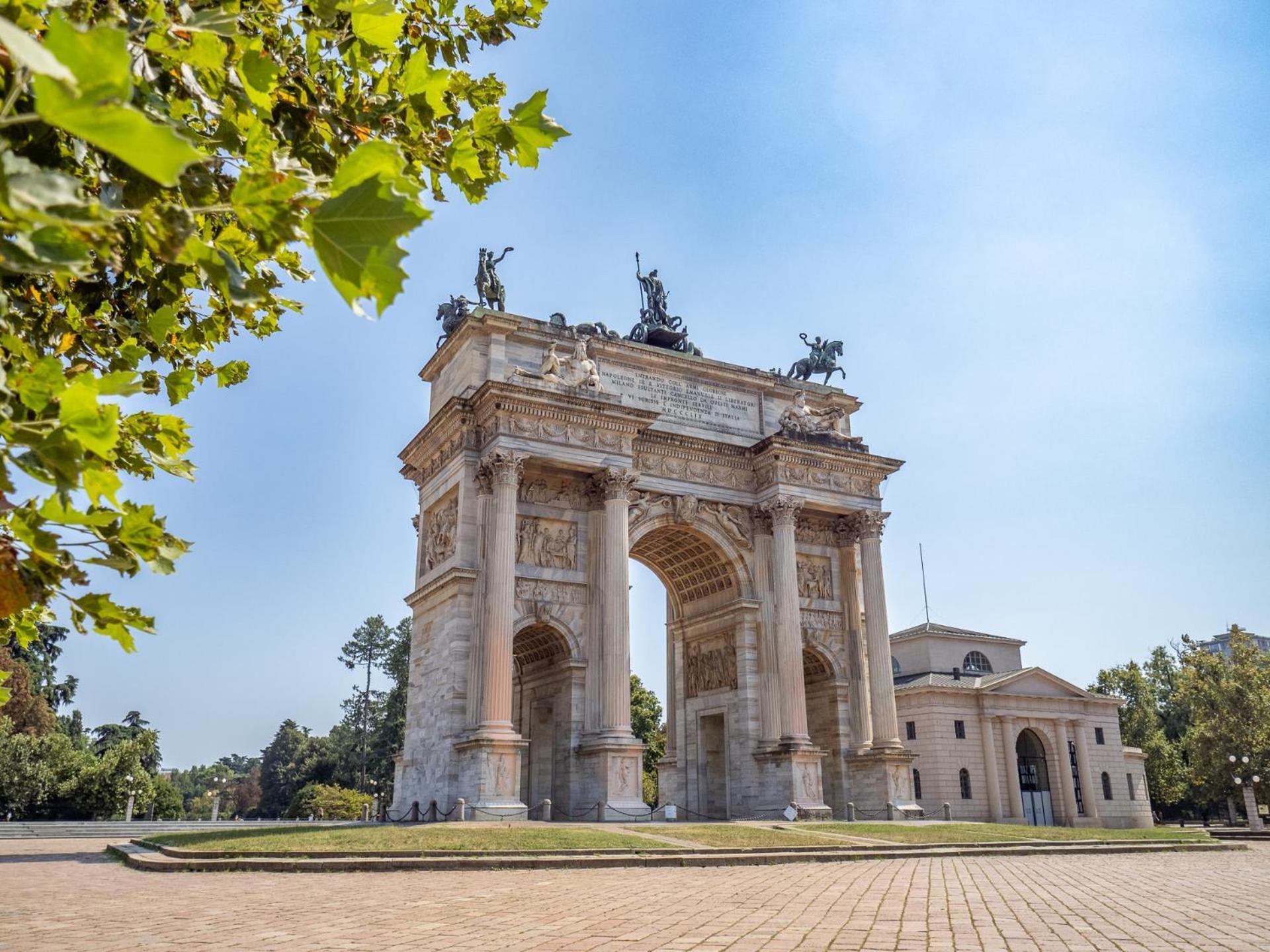 Arco Della Pace - Elegant For 3 Guests Apartment