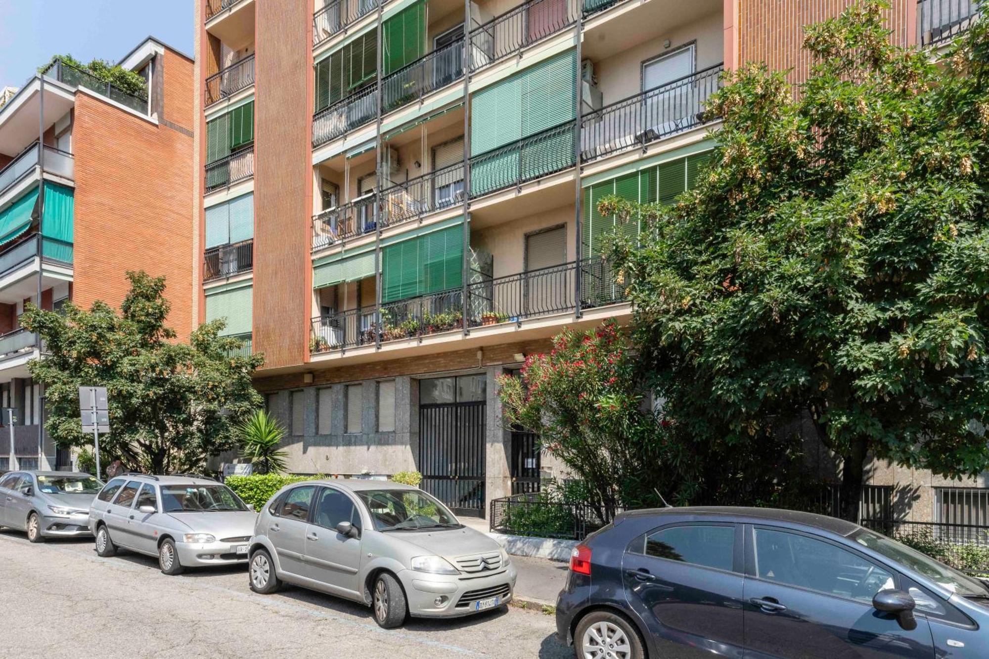 Two Bedrooms In Viale Monza Mm1 Gorla Milan