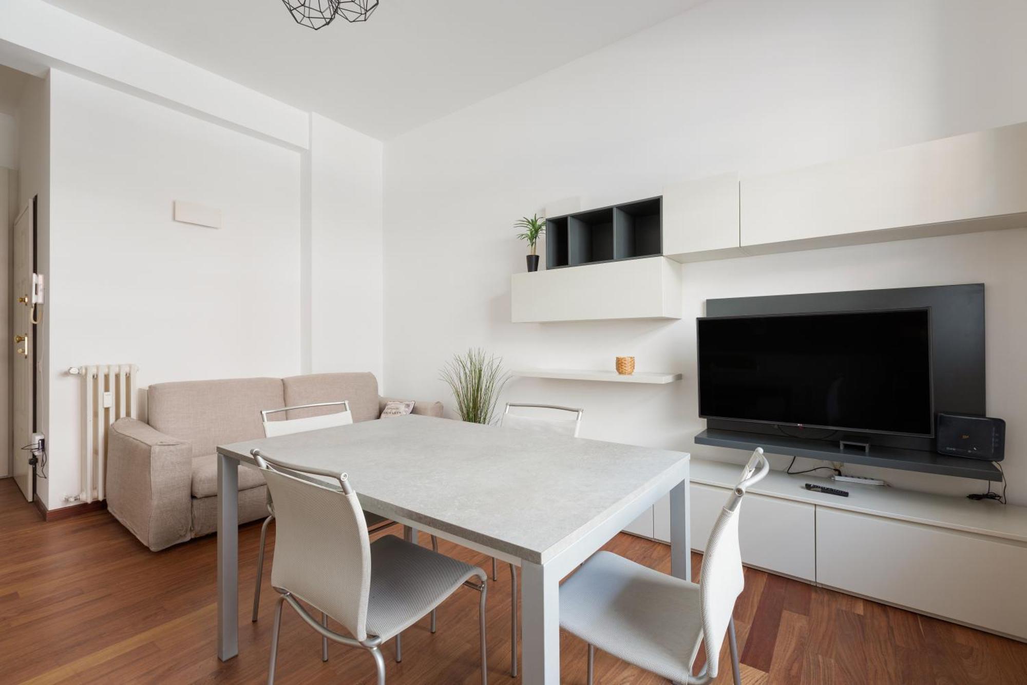 Apartment Dateo-susa- Trilocale Comfort Milan