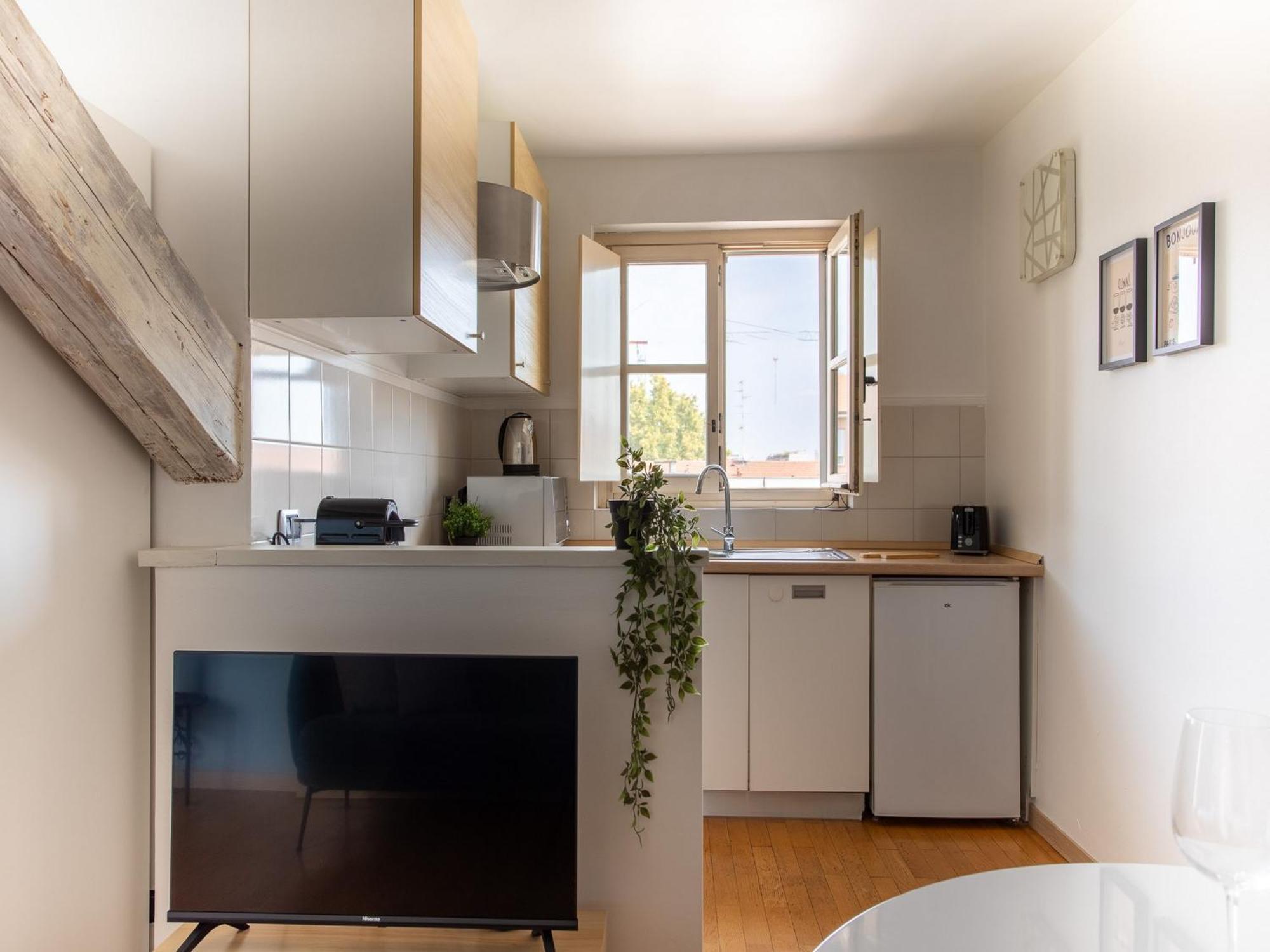 Apartment The Best Rent - Beautiful With Balcony In Porta Romana