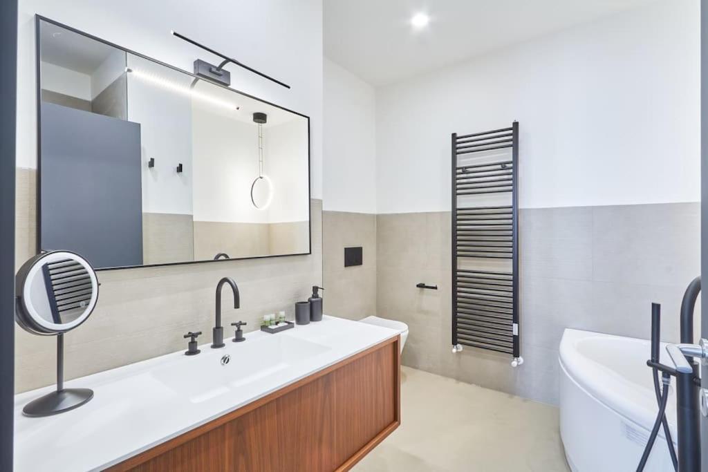Apartamento Easylife - Luxury Design With Jacuzzi *