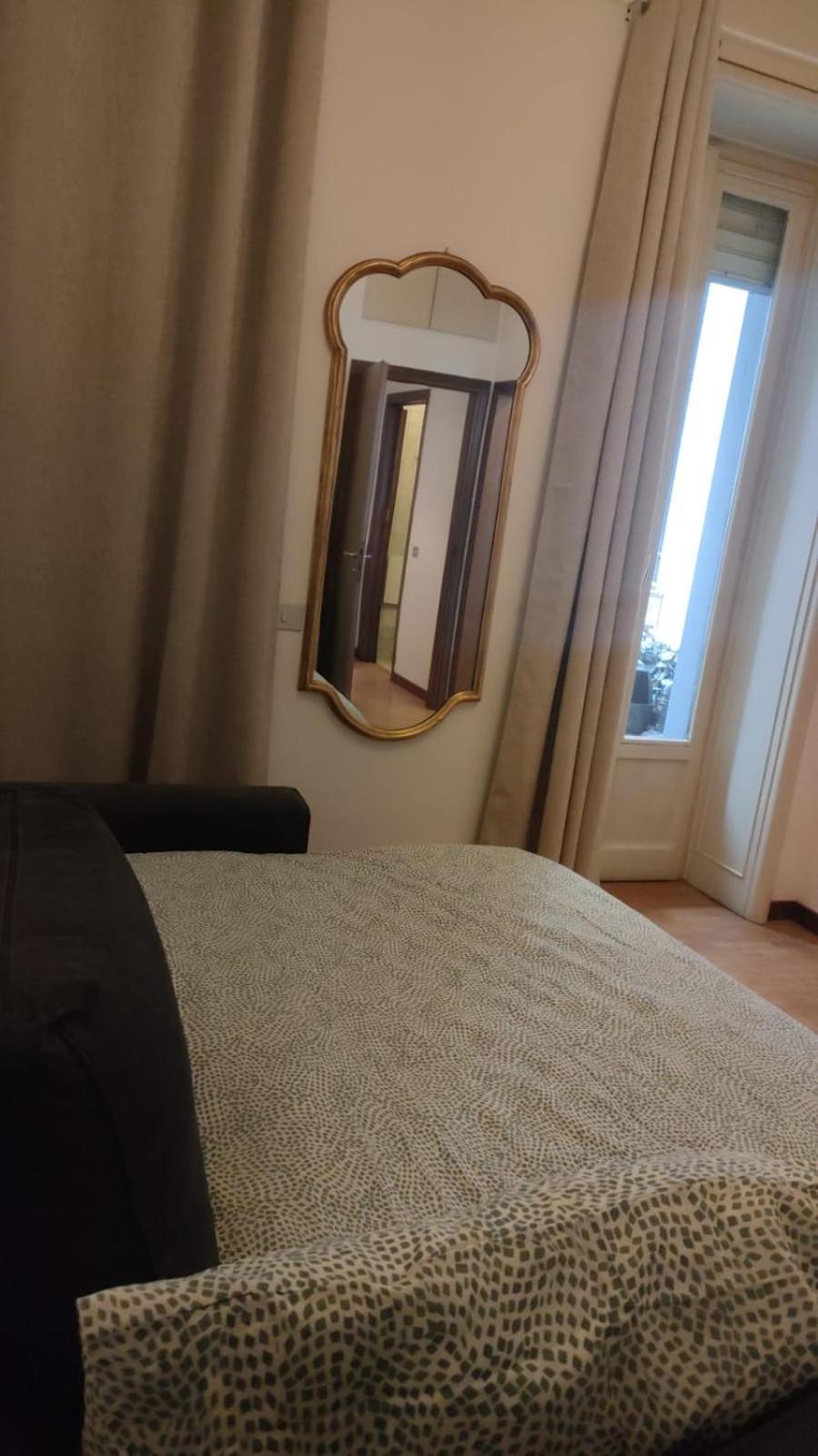 Very Big At 3 Minutes On Foot From Duomo Cathedral Apartment *