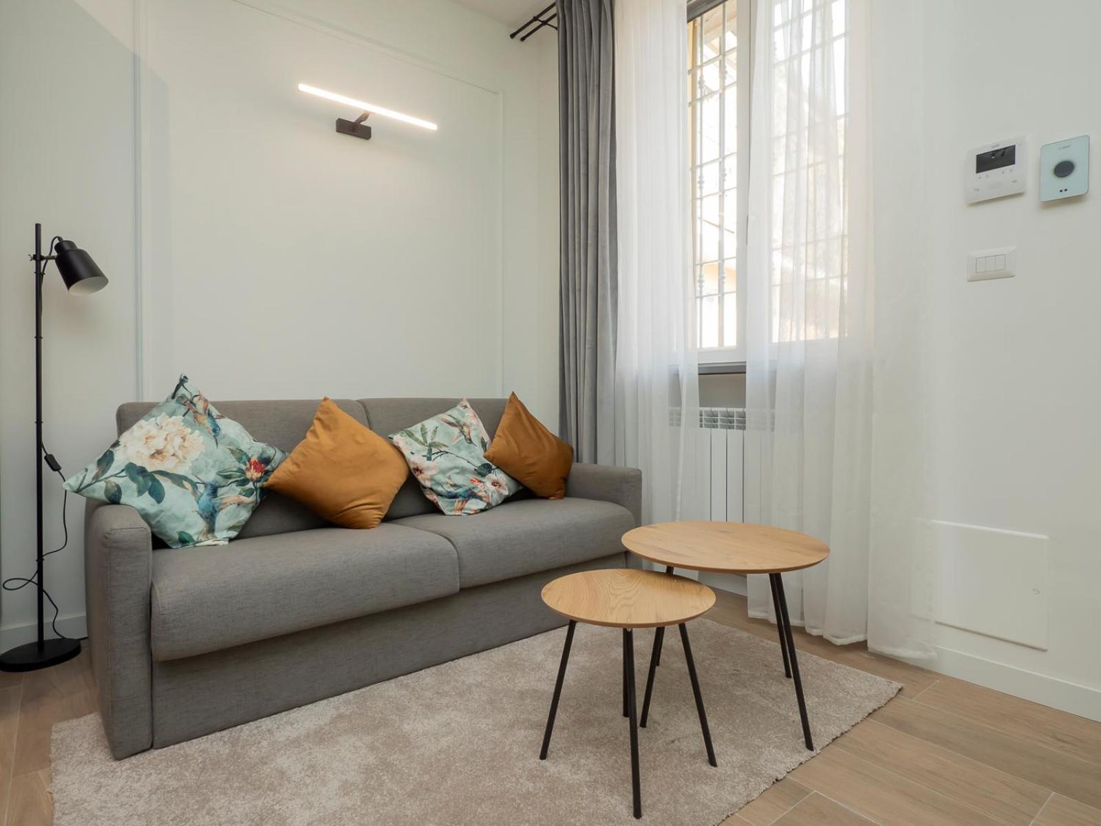 Youhosty - Modern Portello Apartment