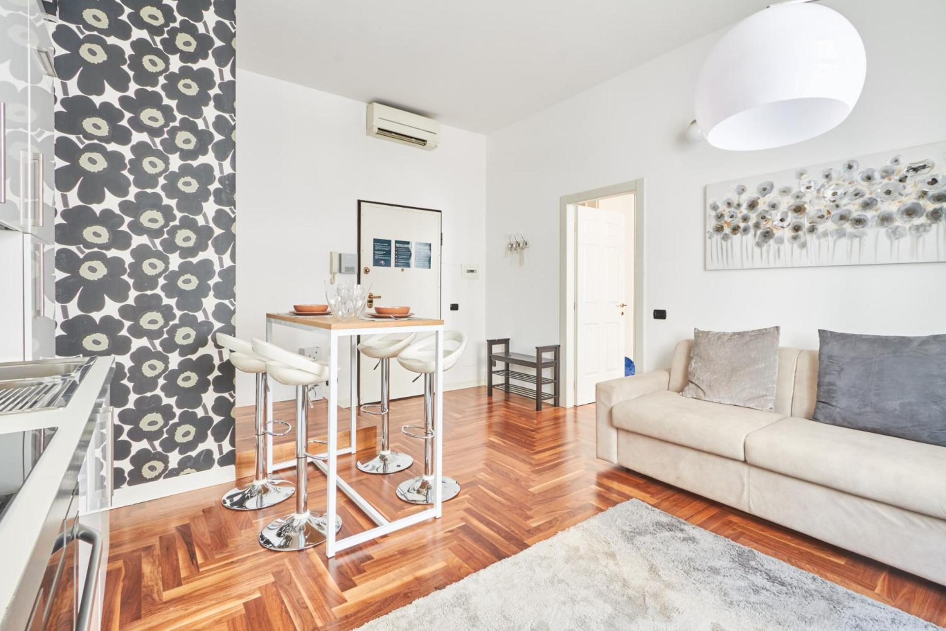 Apartment Easylife - Raffinato In Duomo Milan