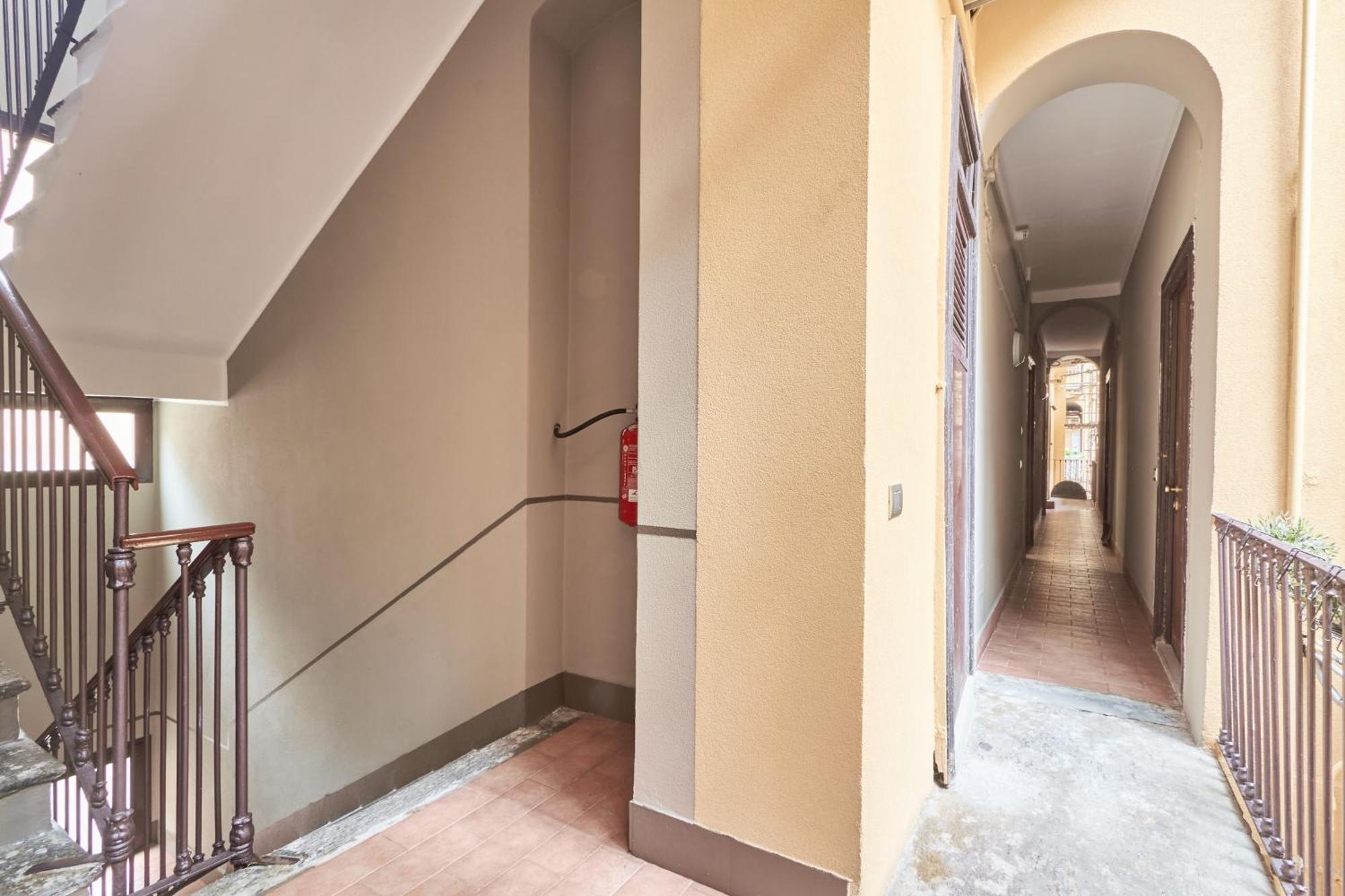 Elegante Minimal Dai Tocchi Botanici Milan