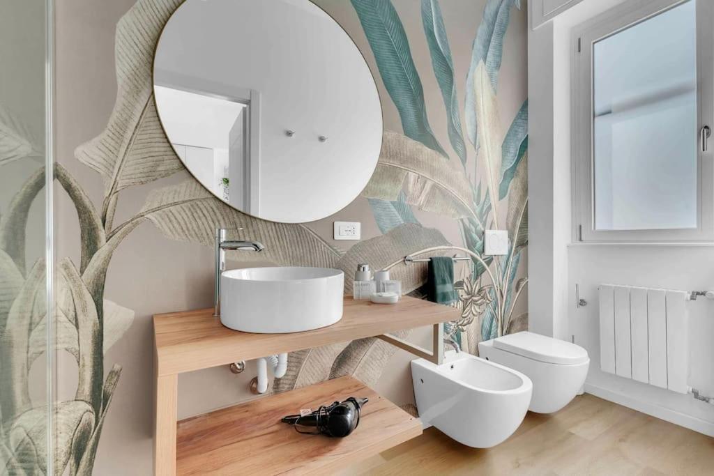 House In Fashion - Flat Near Navigli, Tortona & Duomo Area * Milan