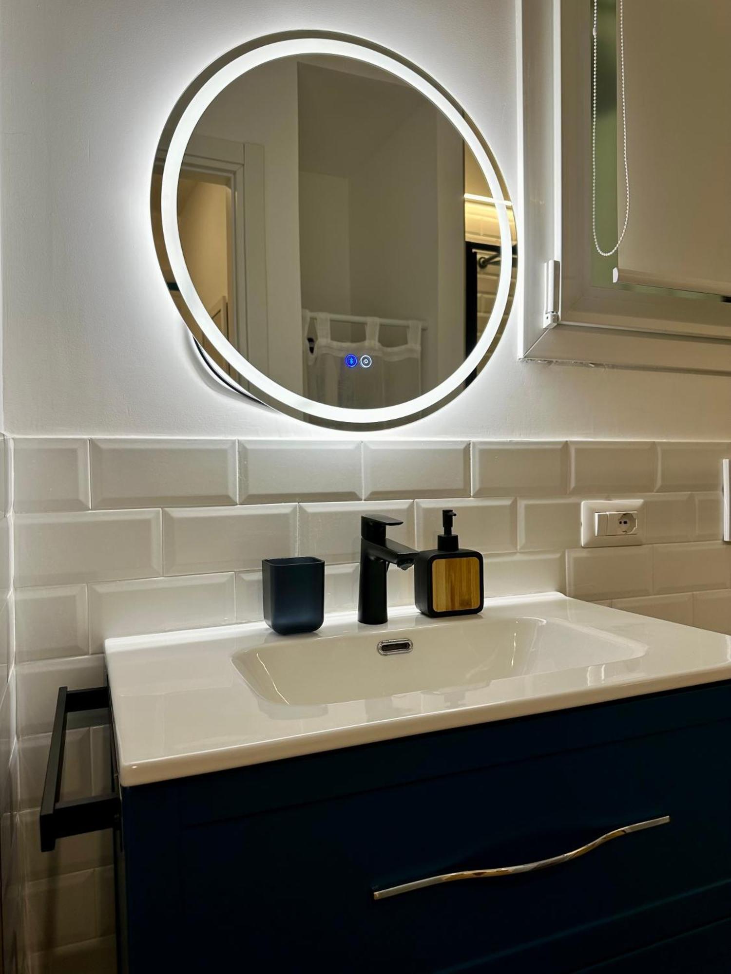 Lr Deluxe - Porta Venezia - Bilocale Con Giardino Privato * Milan