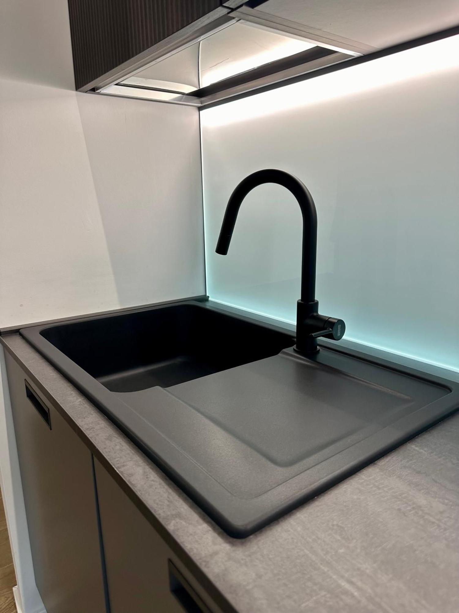 Lr Deluxe - Porta Venezia - Bilocale Con Giardino Privato * Milan