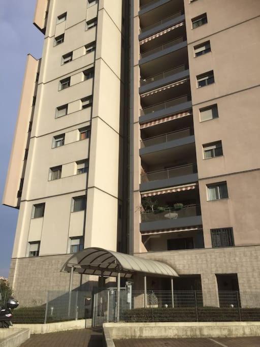 Apartamento Flat Overlooking The Park Milão