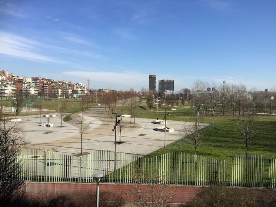 Flat Overlooking The Park