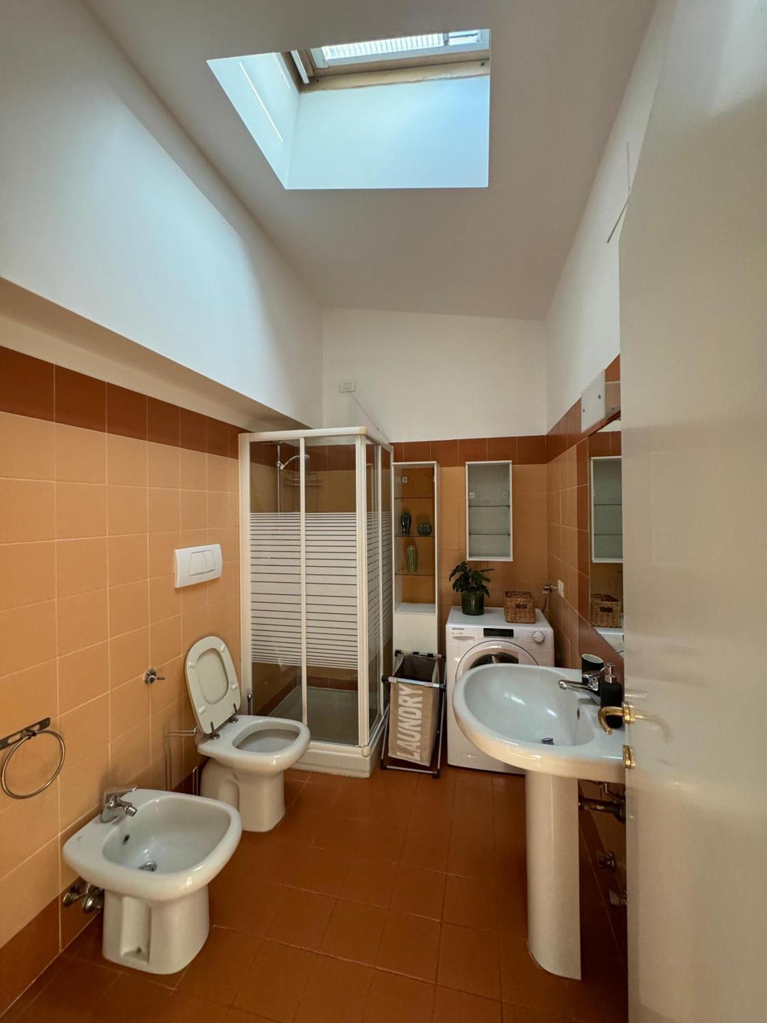 Attico Con Balcone In Centro A Isola Milano