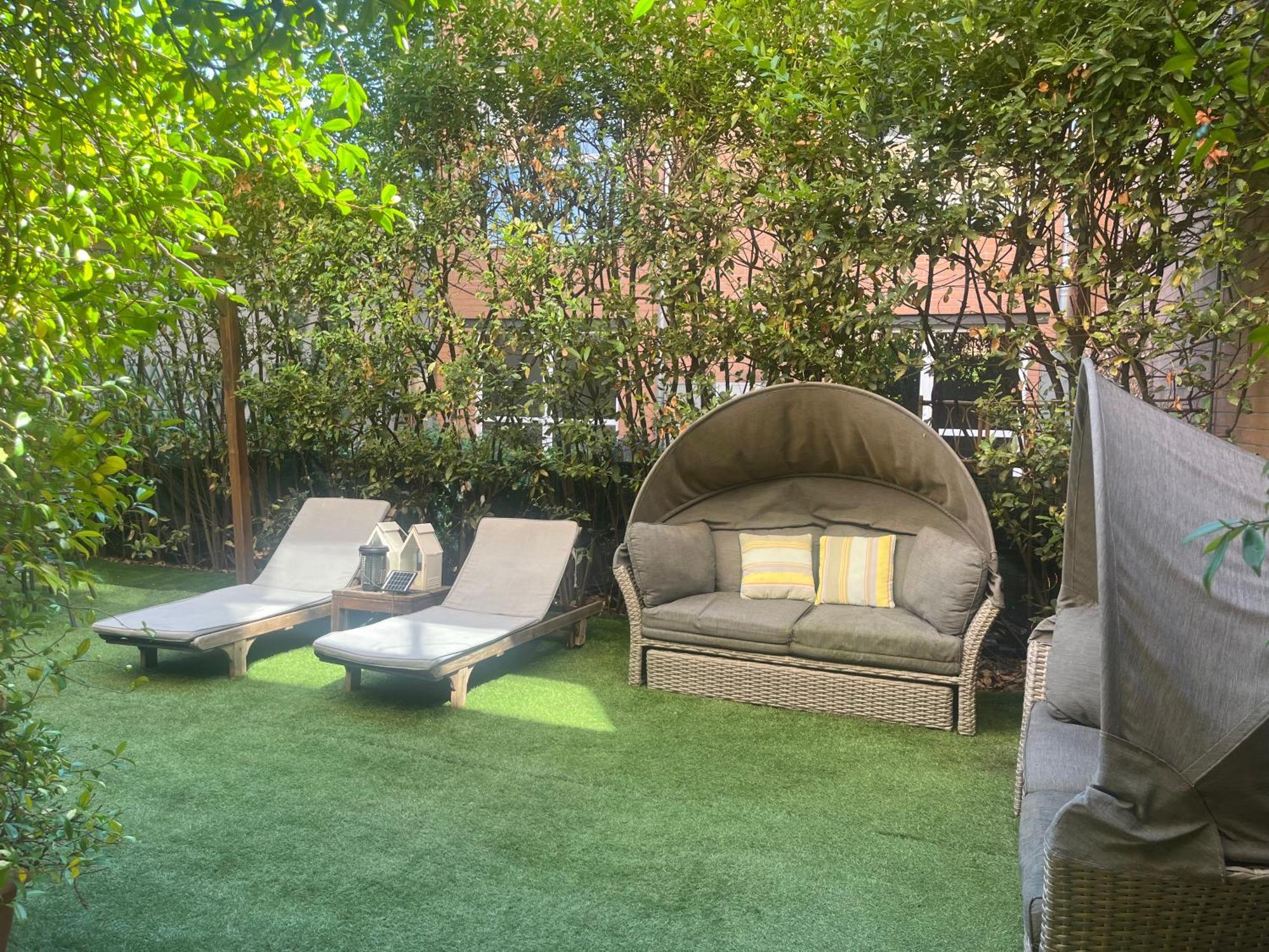 Sunny Design Loft In Milan