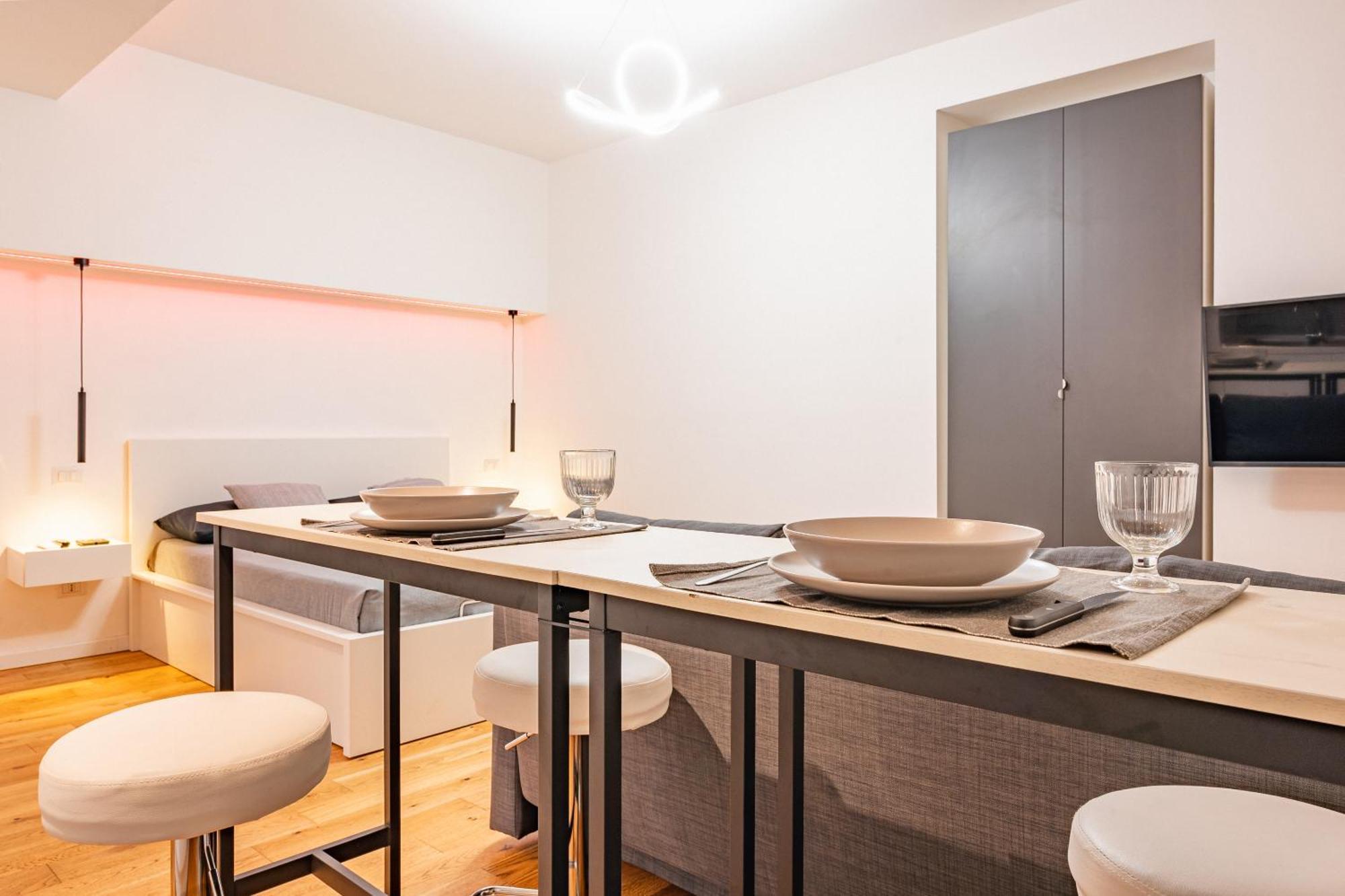 Exclusive Led House Garibaldi Fs Apartment Milan