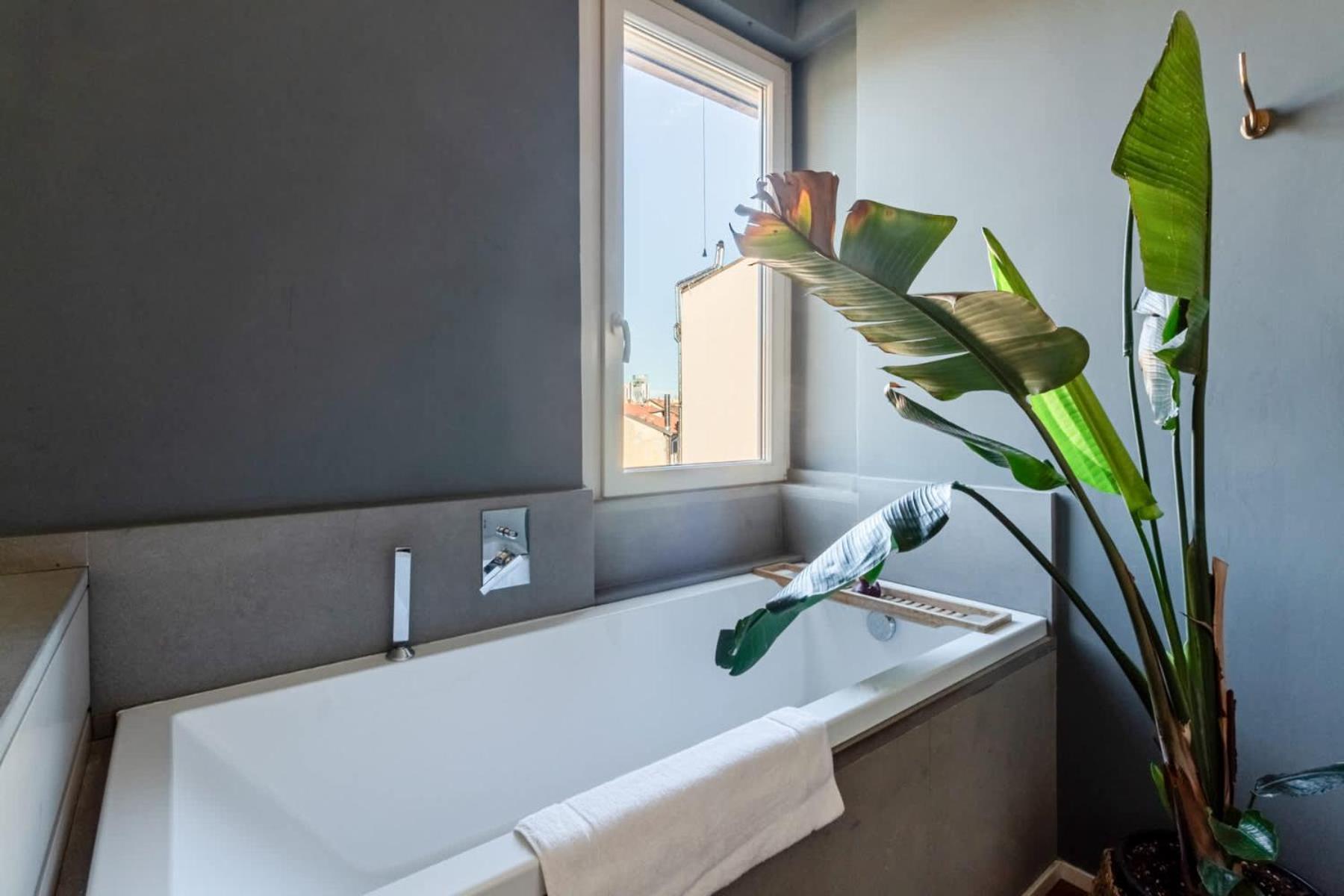 Homeby, Casa Canonica Charming In Arco Della Pace Apartment