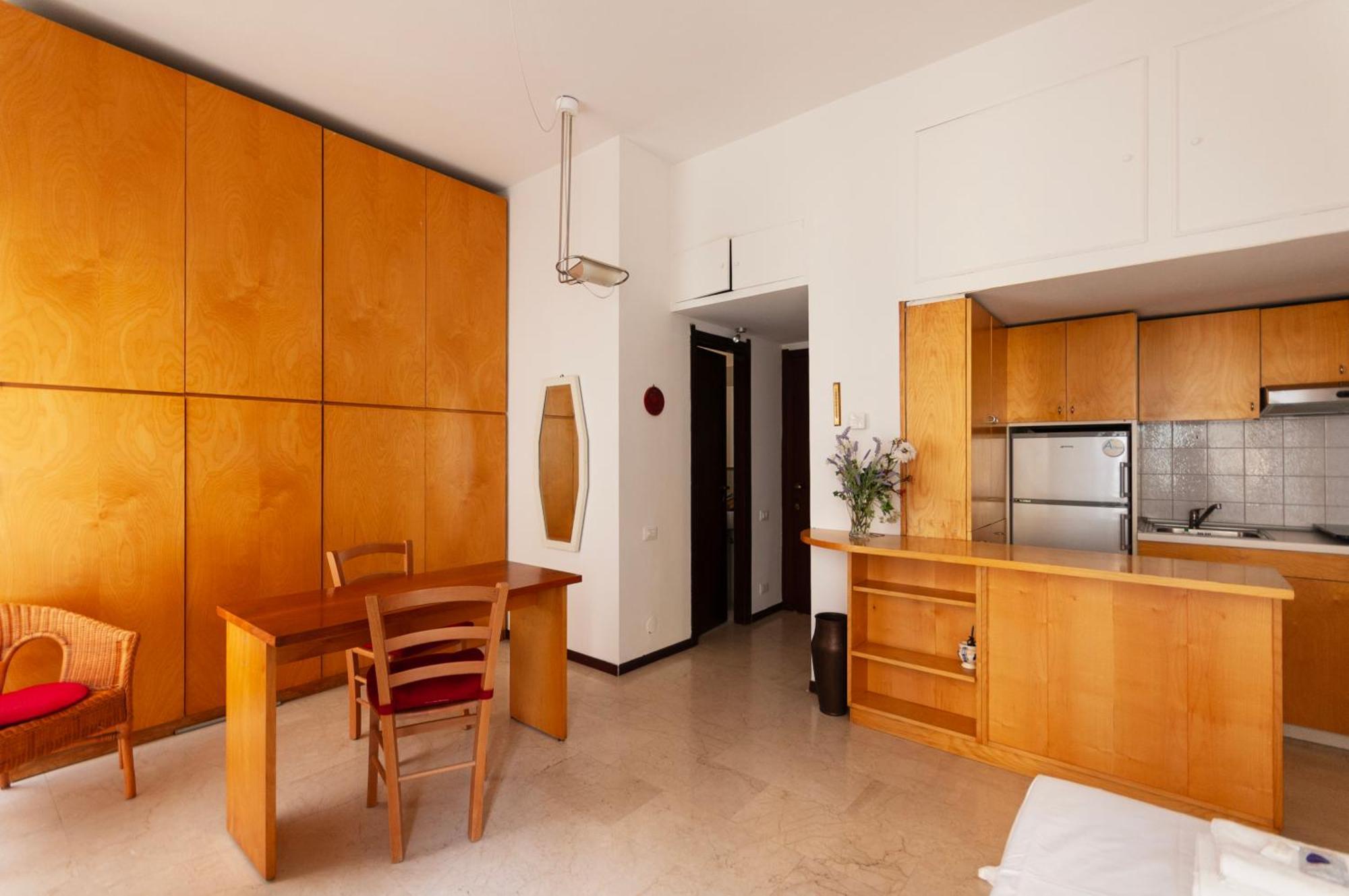 Youhosty - Lecco 11 Apartment Milan